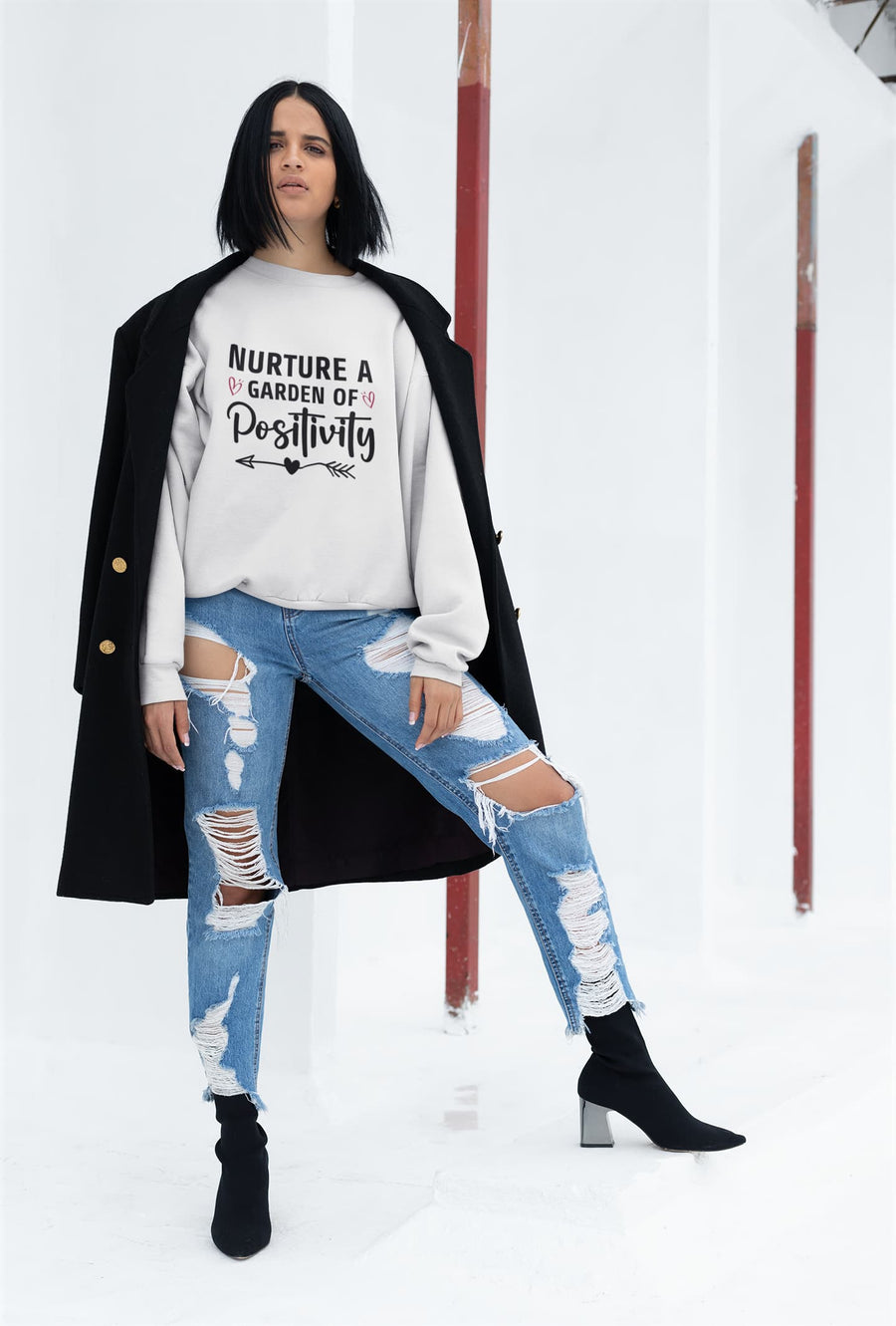 UNISEX WHITE SWEATSHIRT