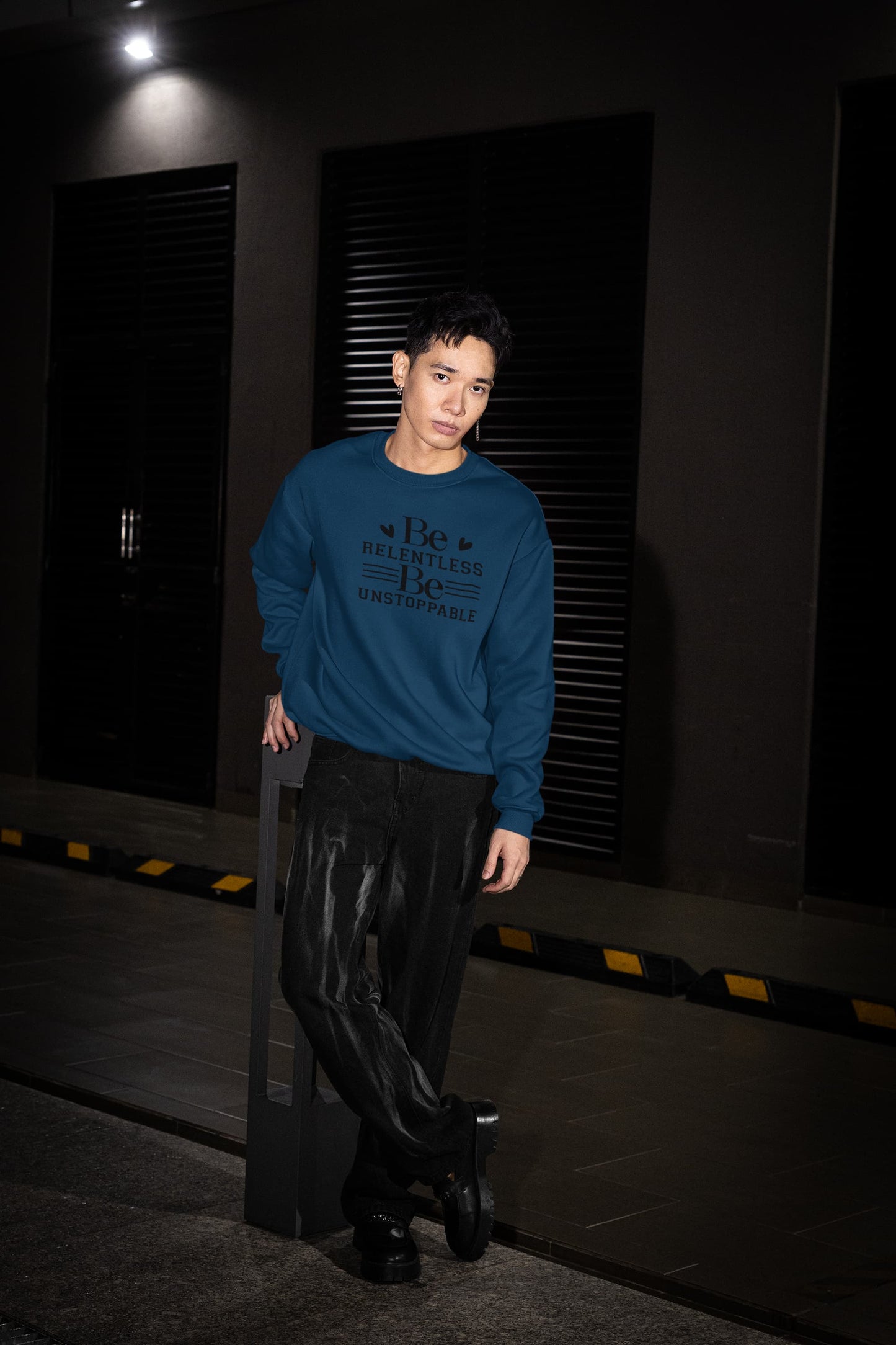 UNISEX NAVY BLUE SWEATSHIRT