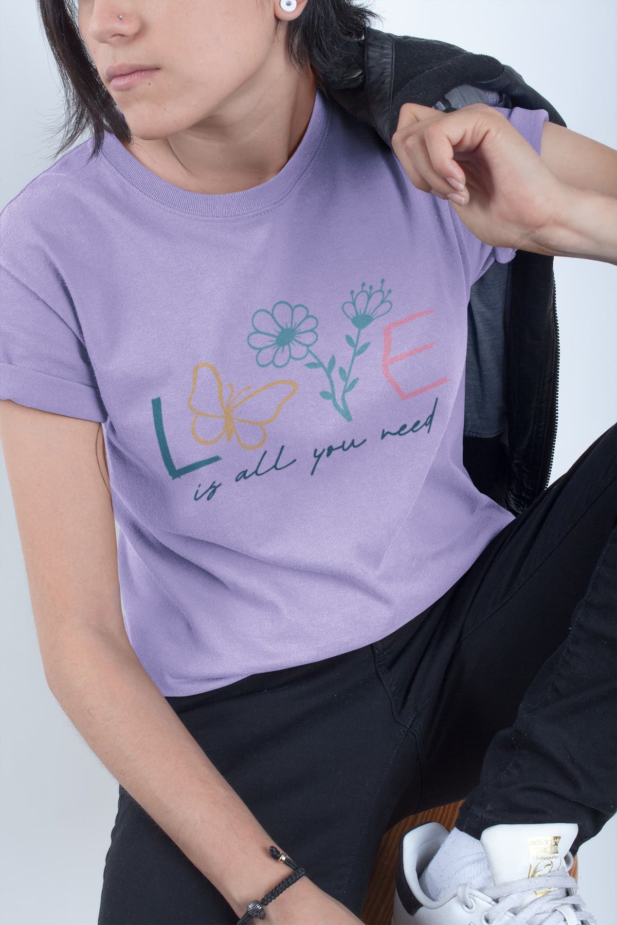 Women's Iris Lavender Round Neck T-shirts