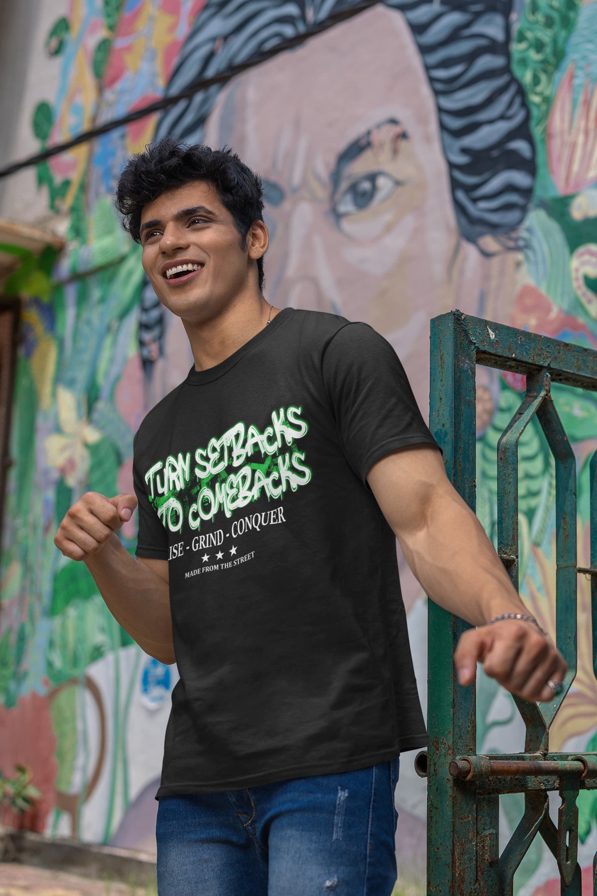 Men's Black Round Neck T-shirts