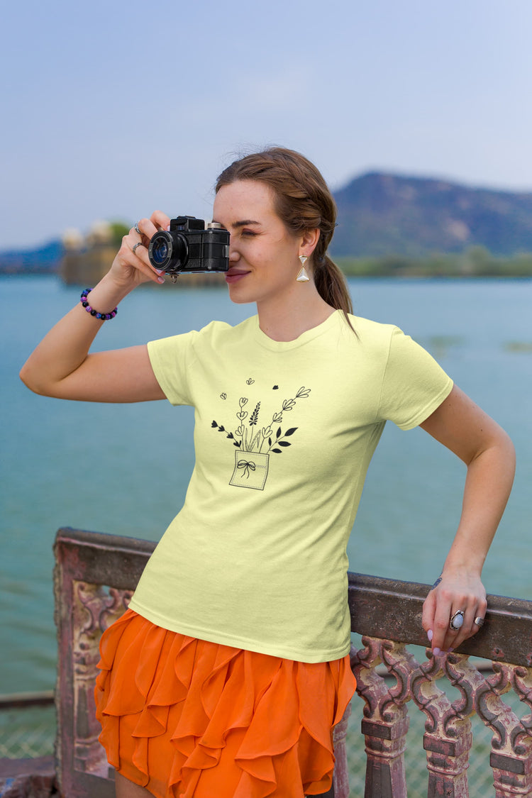 WOMENS BUTTER YELLOW ROUNDNECK T-SHIRT