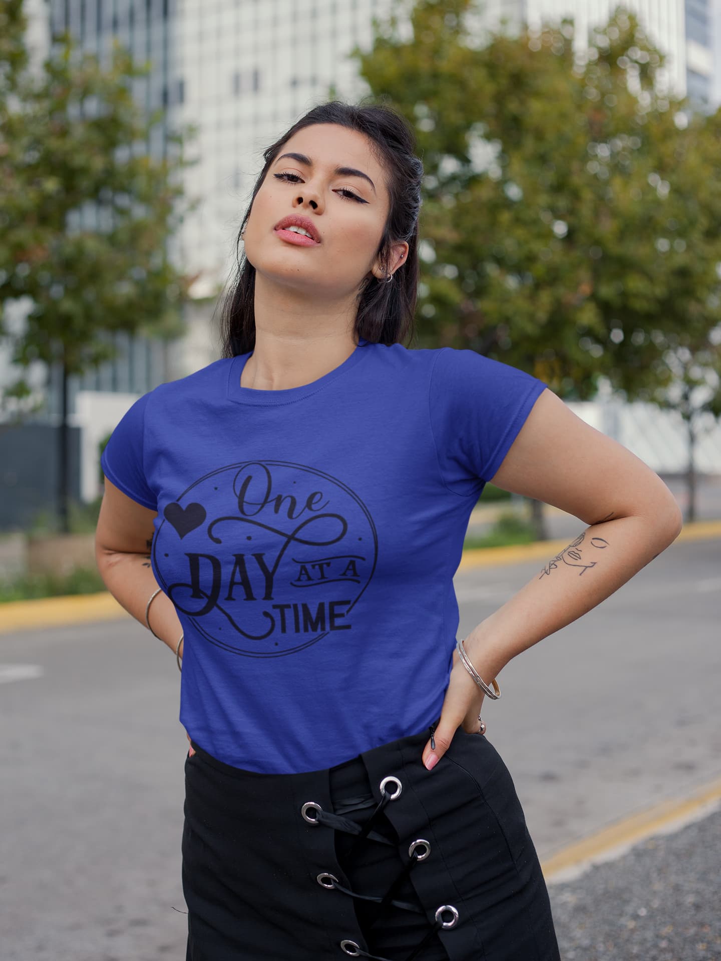 WOMENS ROYAL BLUE ROUNDNECK T-SHIRT