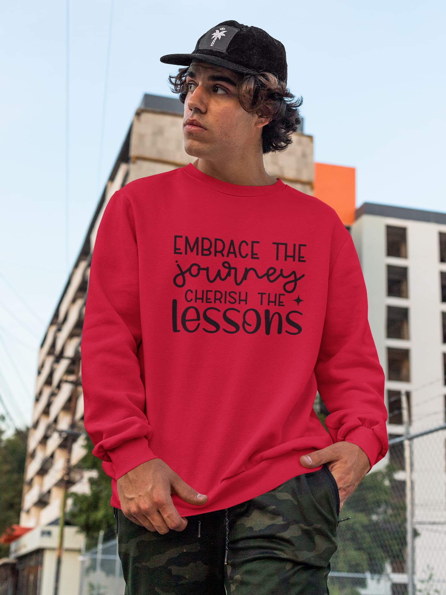 UNISEX RED SWEATSHIRT