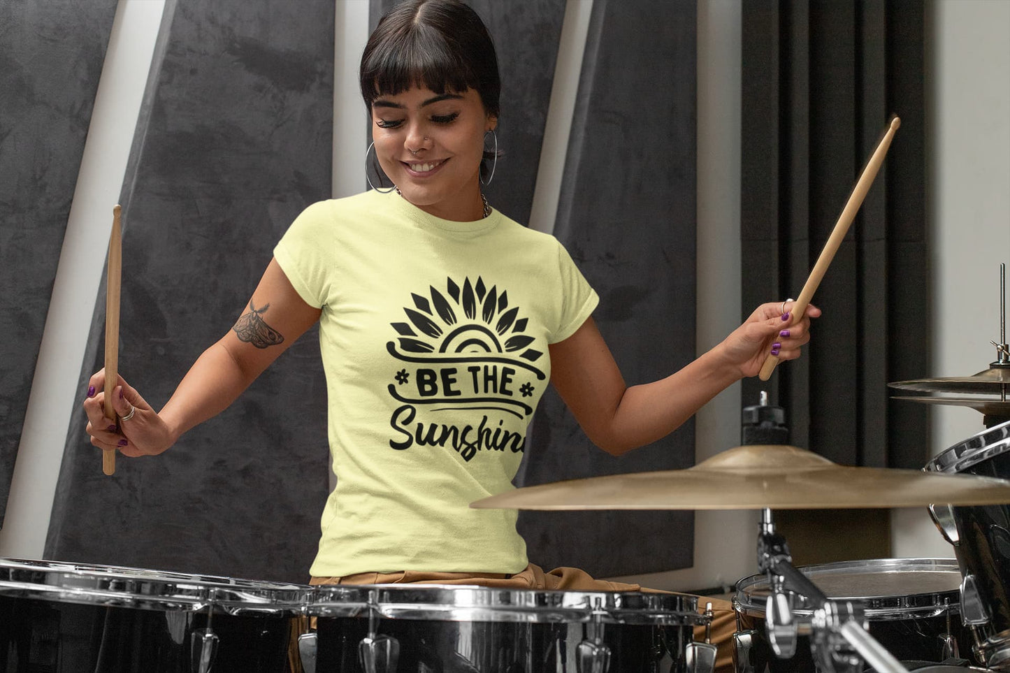 WOMENS BUTTER YELLOW ROUNDNECK T-SHIRT