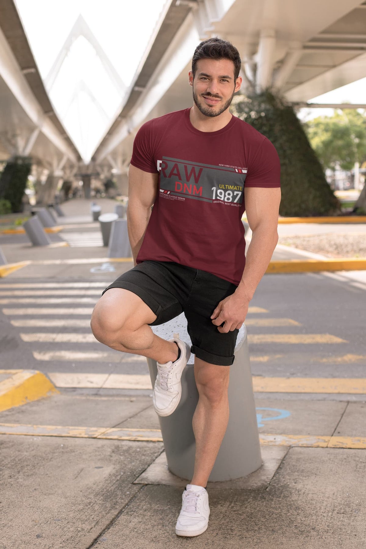 Men's Maroon Round Neck T-shirts