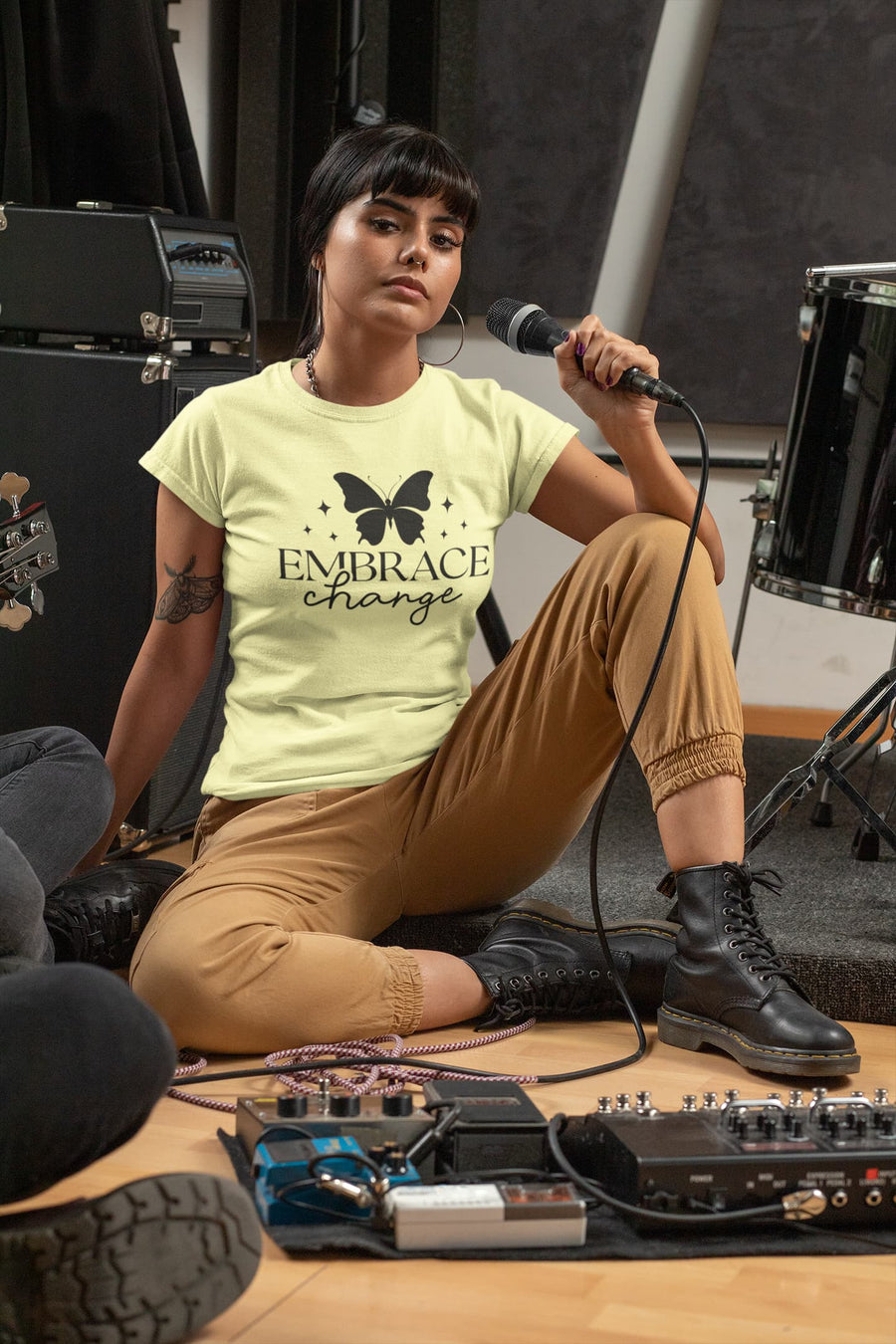 WOMENS BUTTER YELLOW ROUNDNECK T-SHIRT