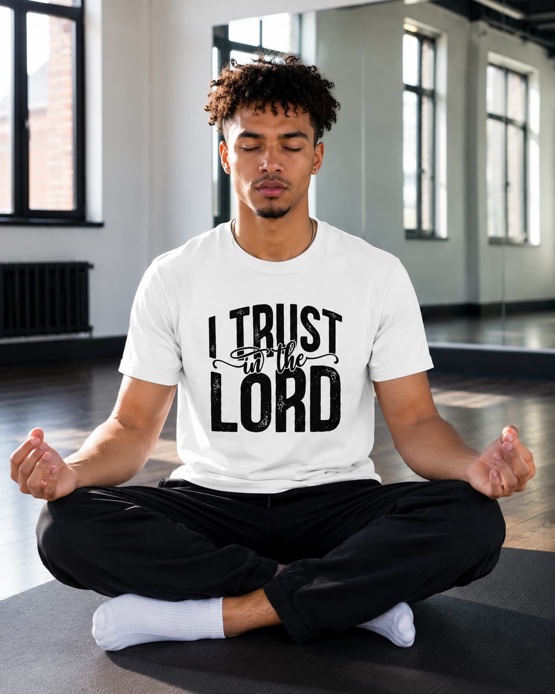MENS WHITE ROUNDNECK T-SHIRT