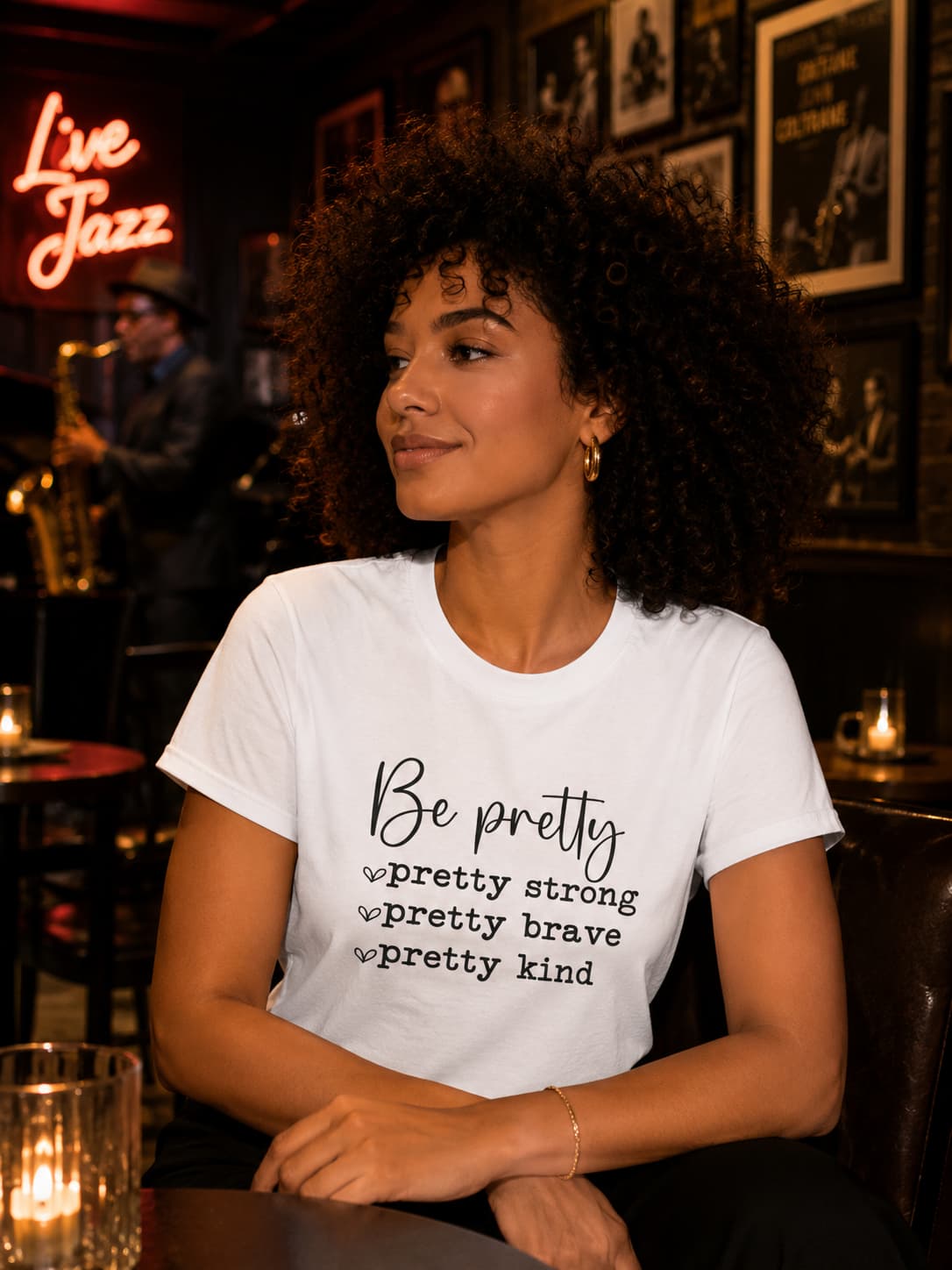 WOMENS WHITE ROUNDNECK T-SHIRT