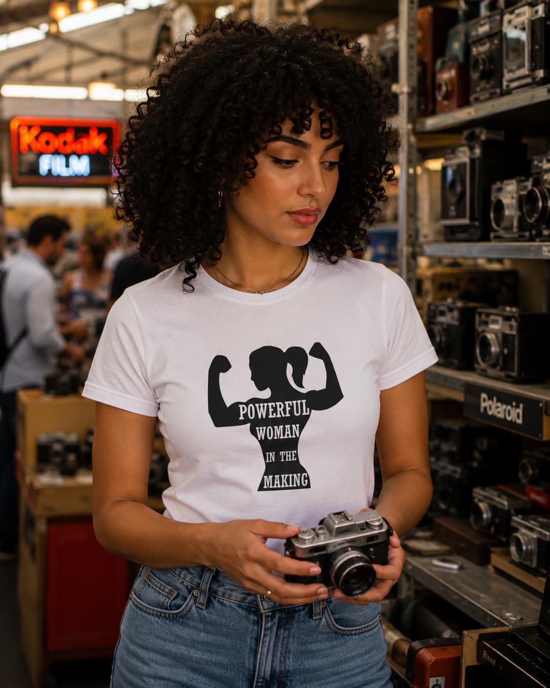 WOMENS WHITE ROUNDNECK T-SHIRT
