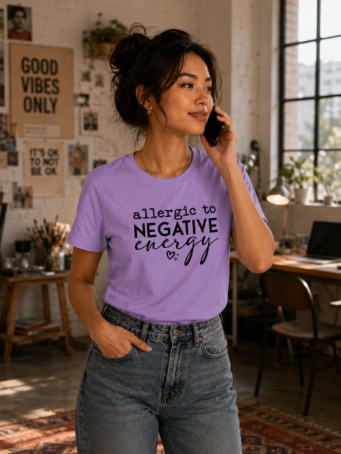 WOMENS IRIS LAVENDER  ROUNDNECK T-SHIRT