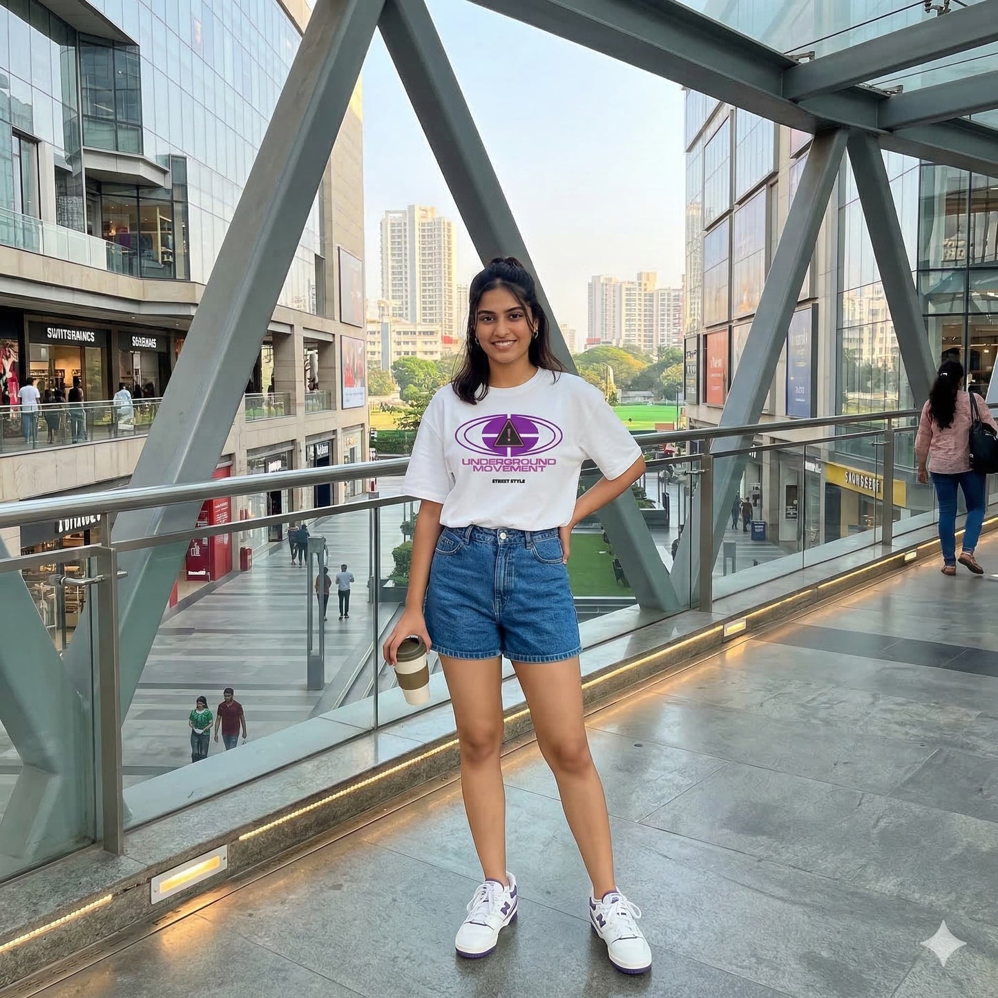 Women's White Oversized Round Neck T-shirts