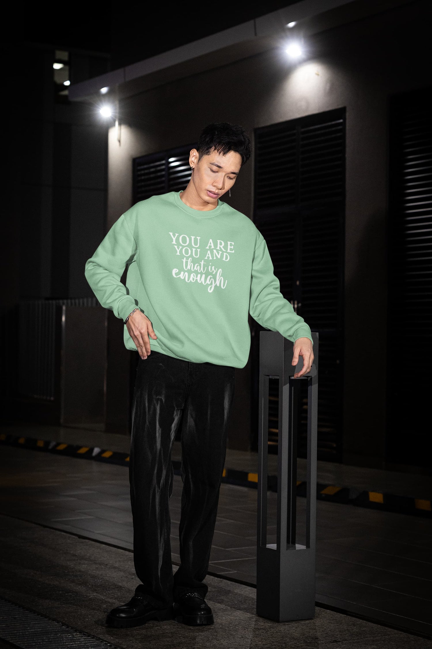 UNISEX MINT GREEN SWEATSHIRT