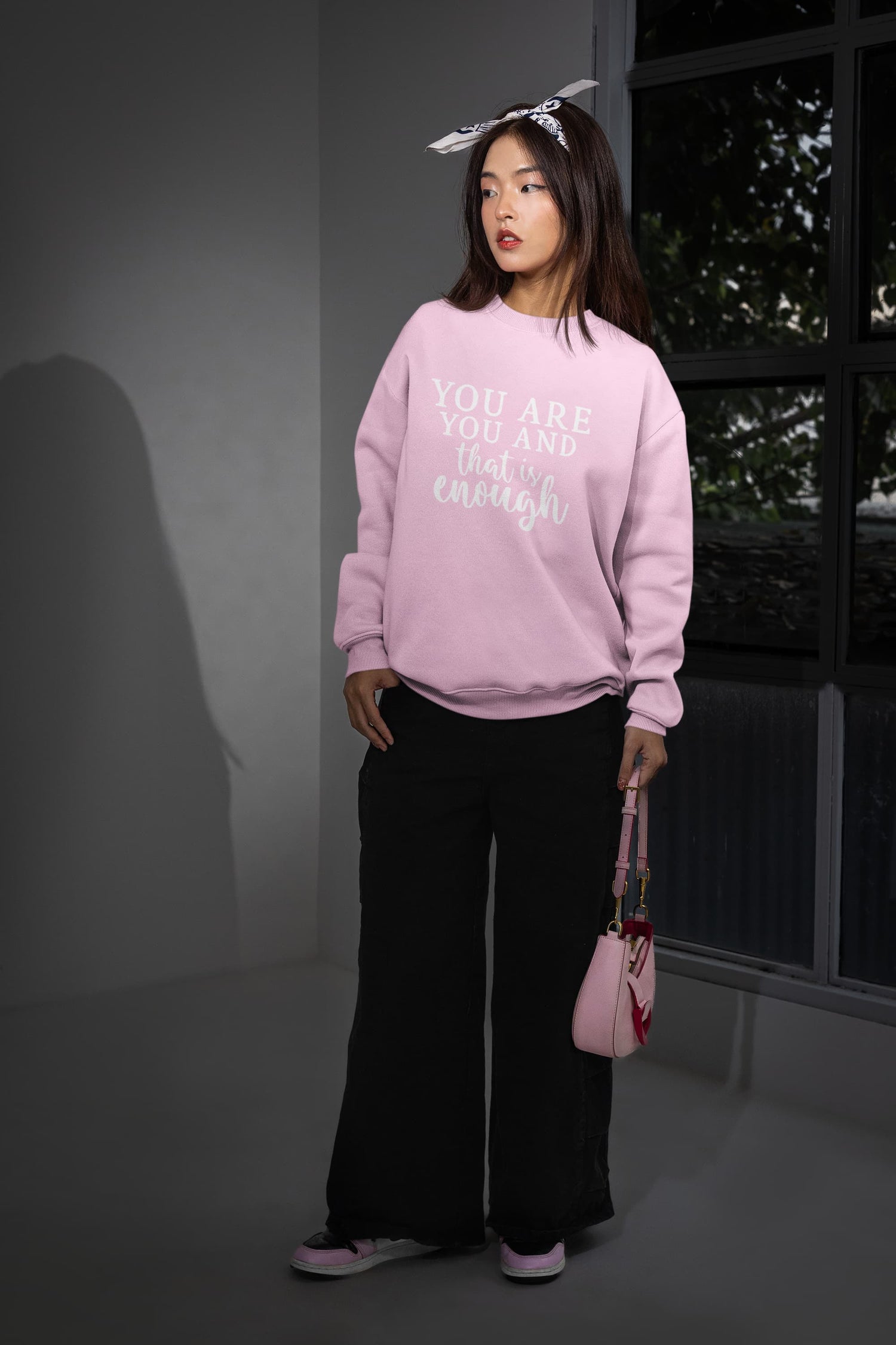 UNISEX LIGHT PINK SWEATSHIRT