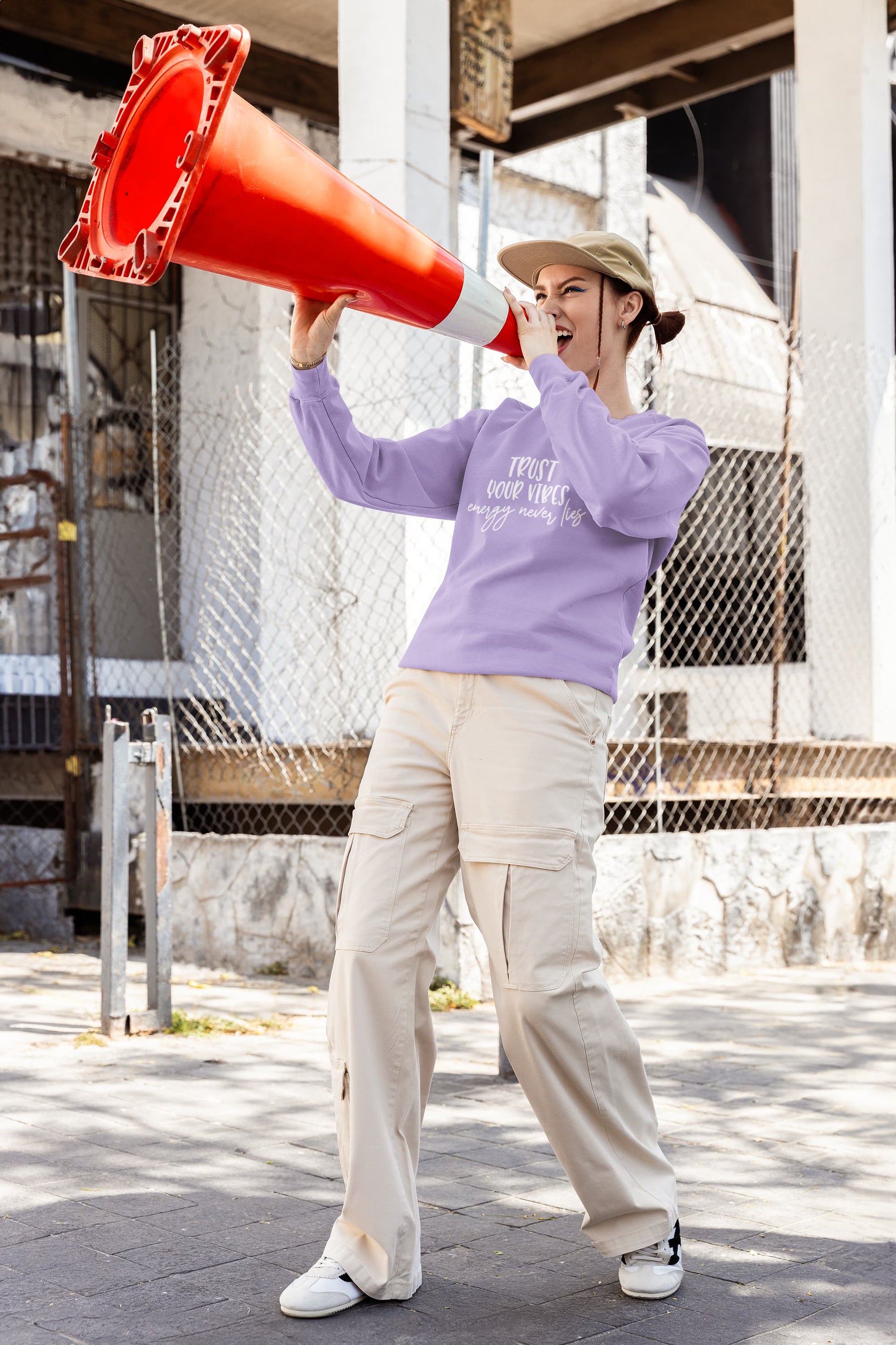 UNISEX IRIS LAVENDER SWEATSHIRT