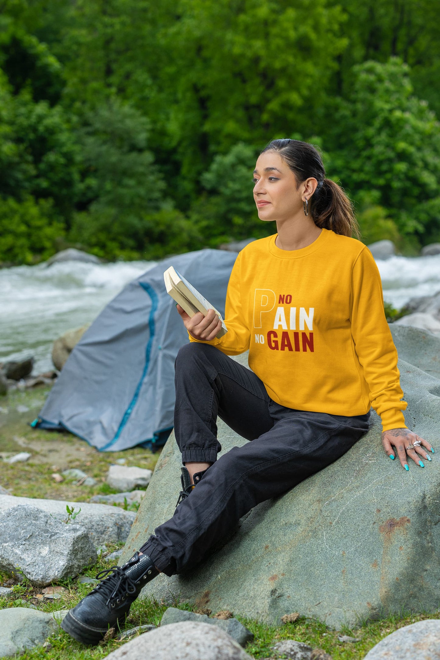 UNISEX GOLDEN YELLOW SWEATSHIRT