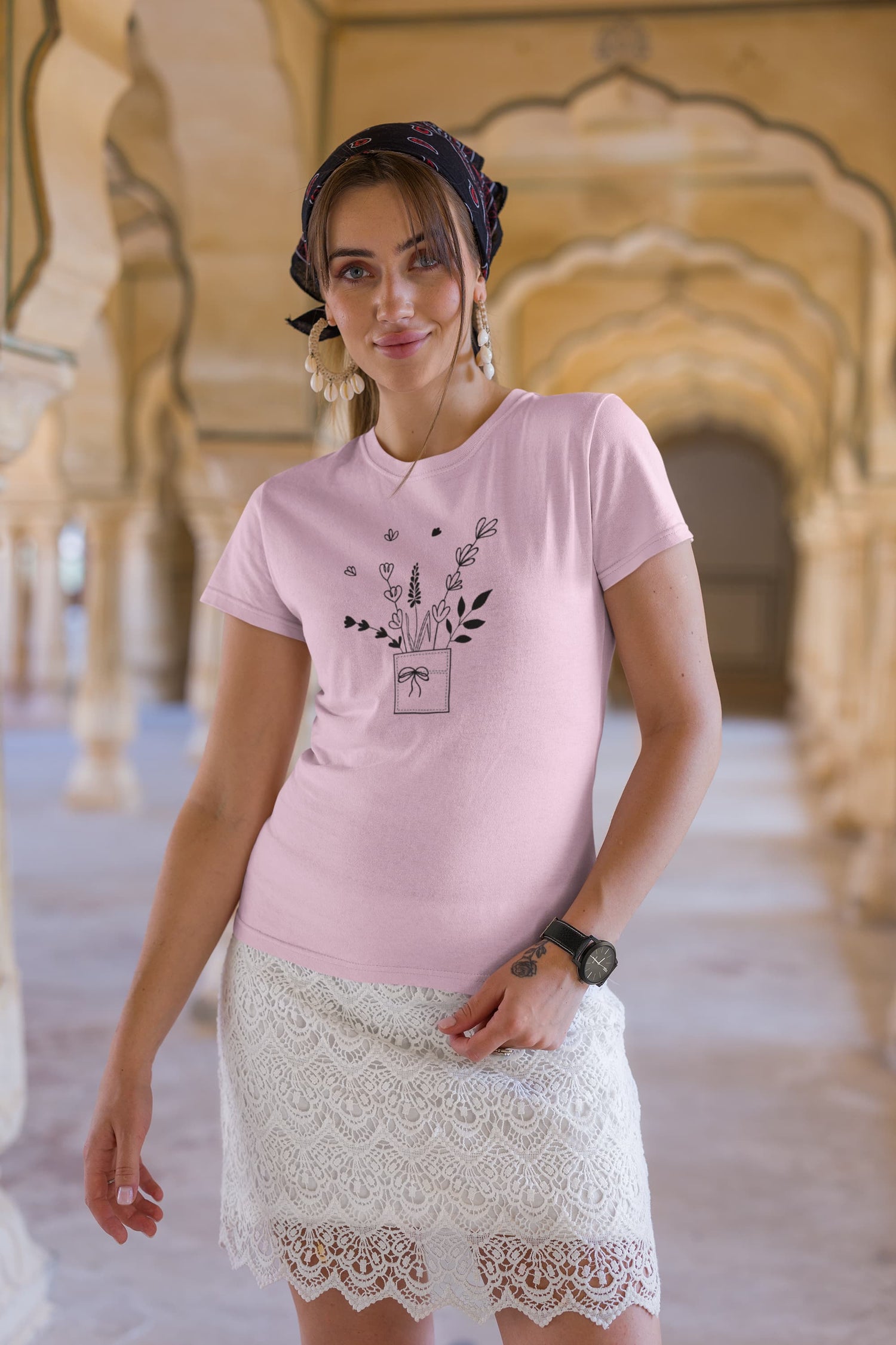 WOMENS LIGHT PINK ROUNDNECK T-SHIRT