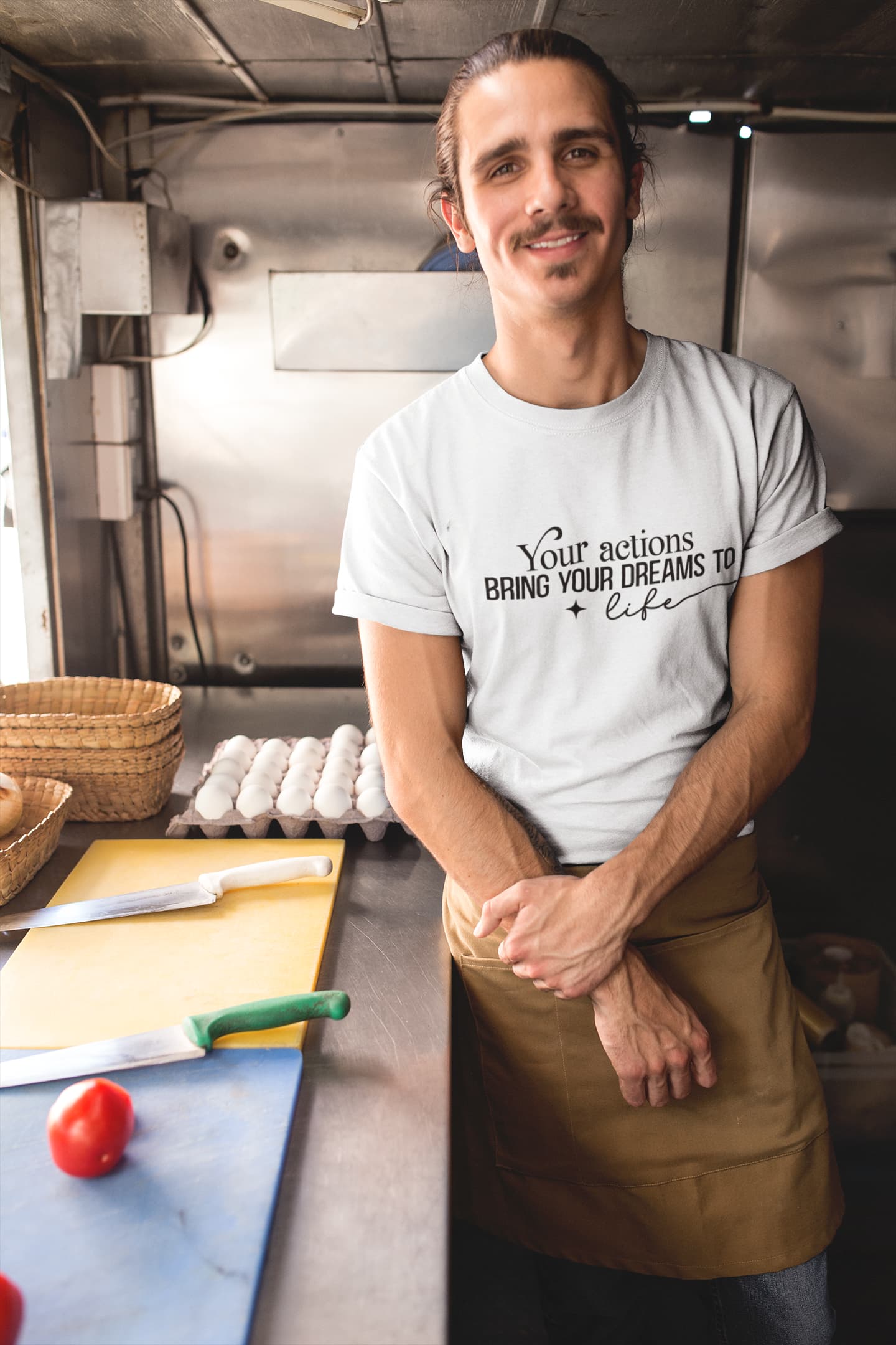 MENS WHITE ROUNDNECK T-SHIRT