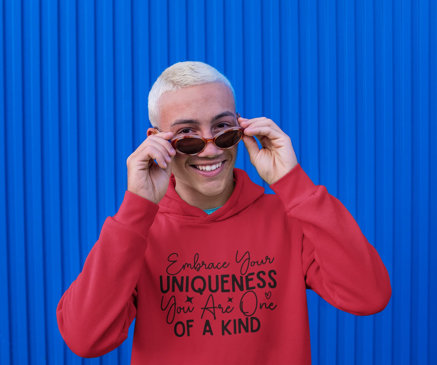 UNISEX RED SWEATSHIRT