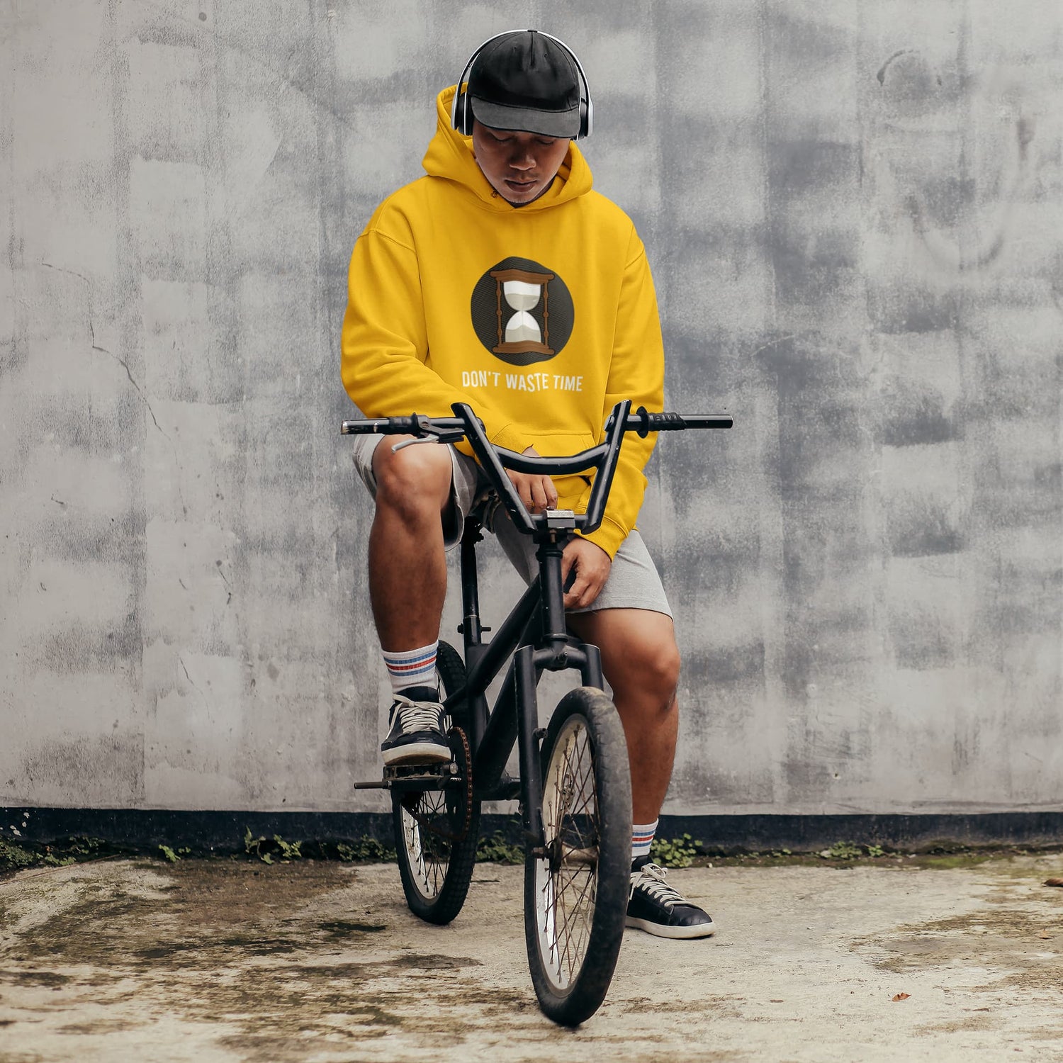 UNISEX GOLDEN YELLOW SWEATSHIRT