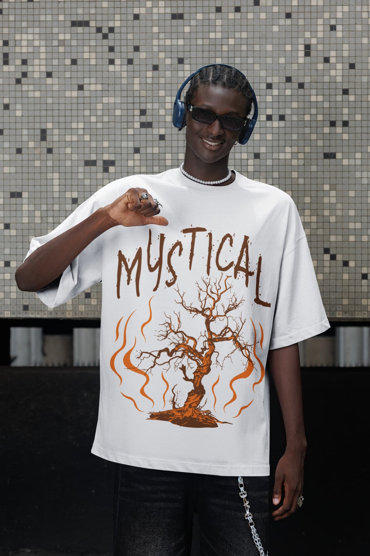 Men's White Oversized Round Neck T-shirts