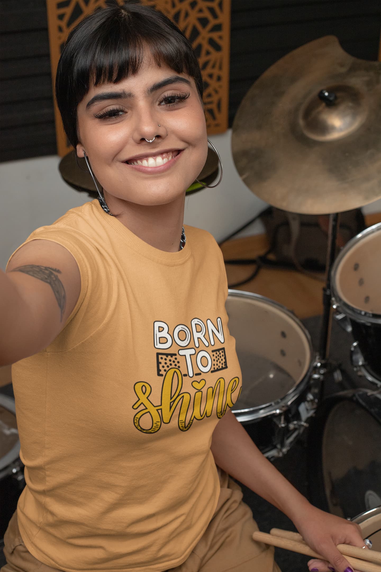 WOMENS MUSTARD ROUNDNECK T-SHIRT