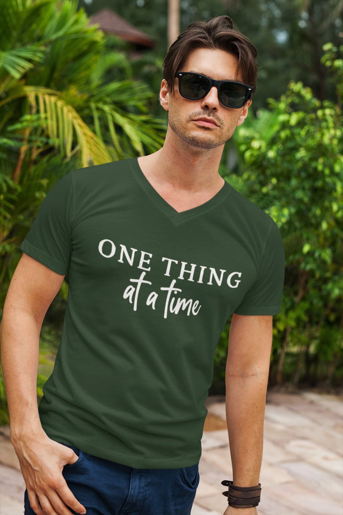 MENS OLIVE GREEN VNECK T-SHIRT