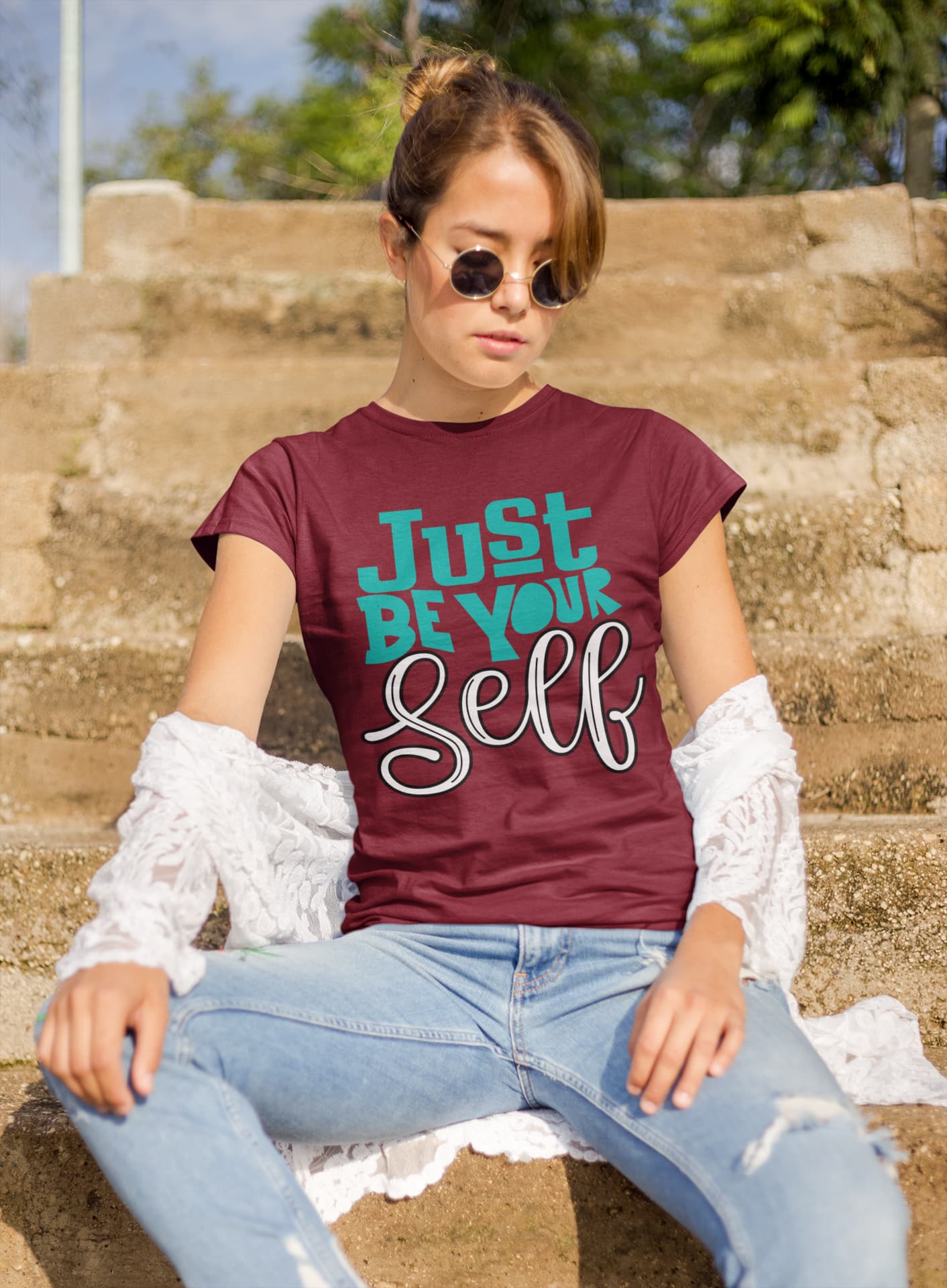 WOMENS MAROON ROUNDNECK T-SHIRT