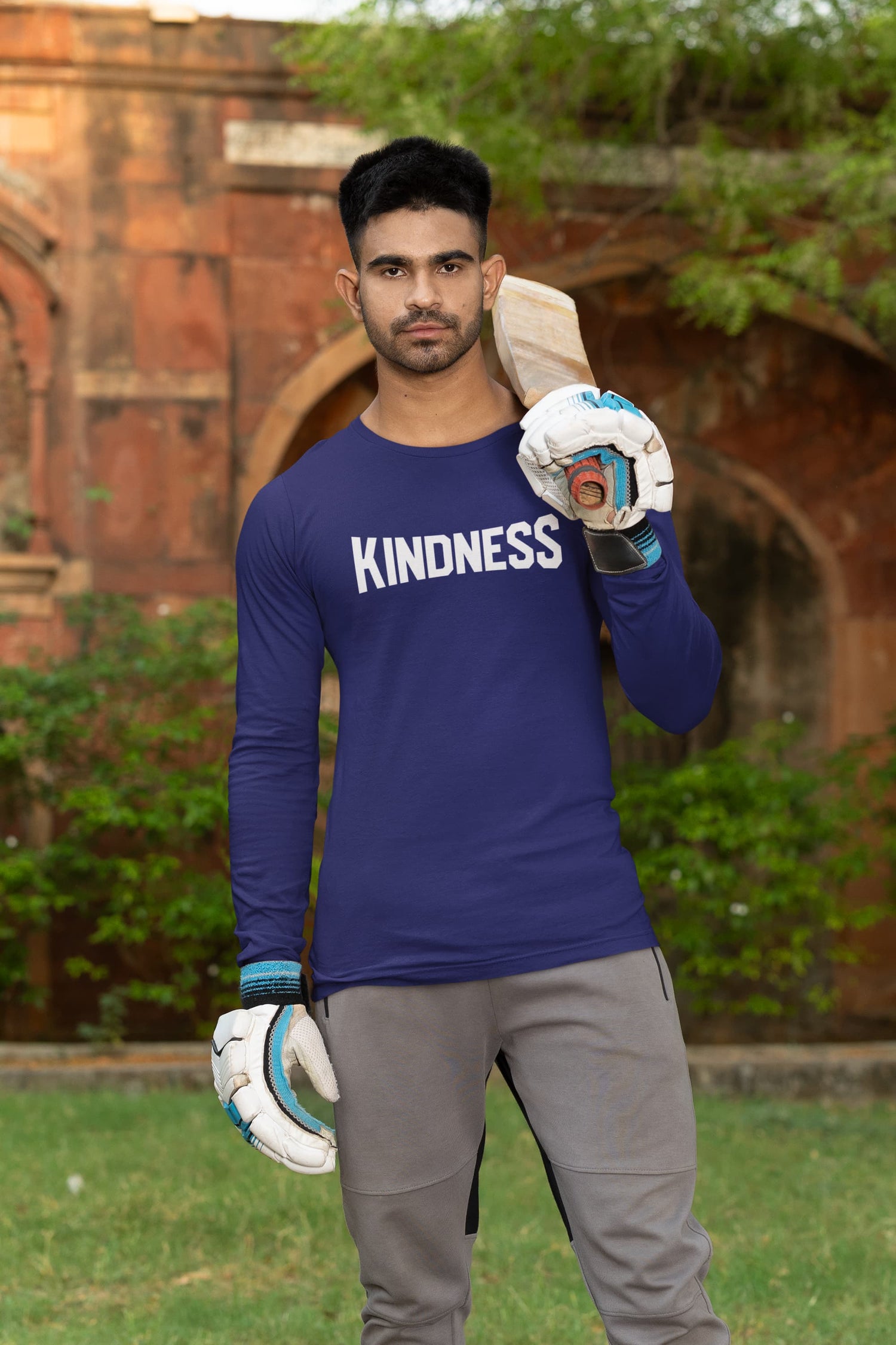 Man wearing a blue &