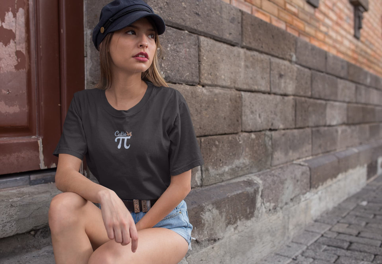 Women's Black Round Neck T-shirts