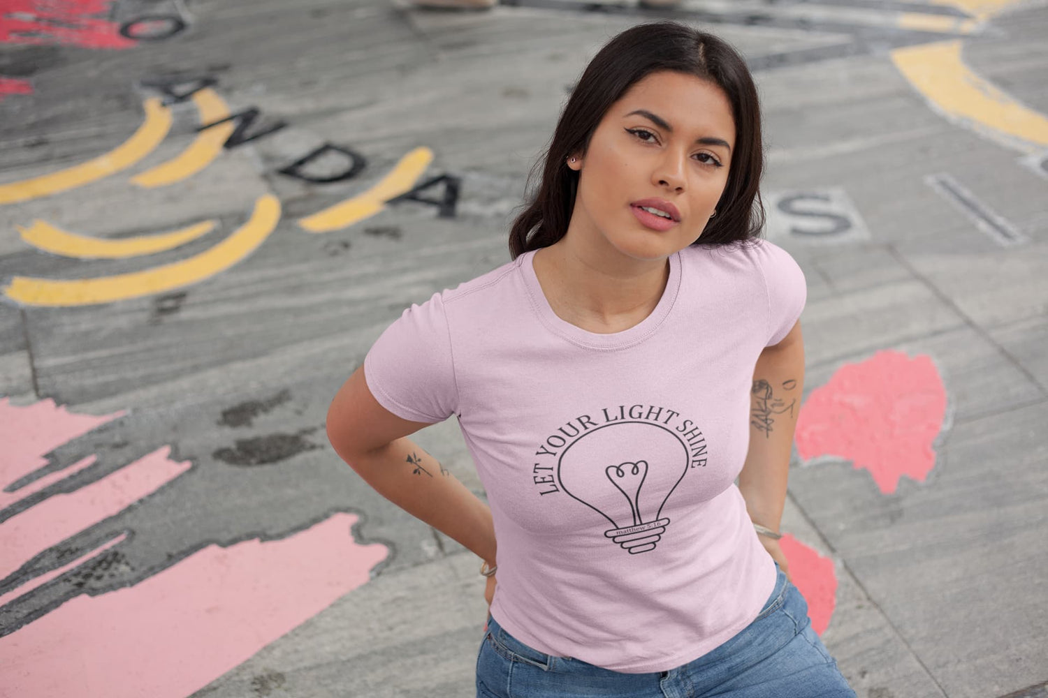 WOMENS LIGHT PINK ROUNDNECK T-SHIRT