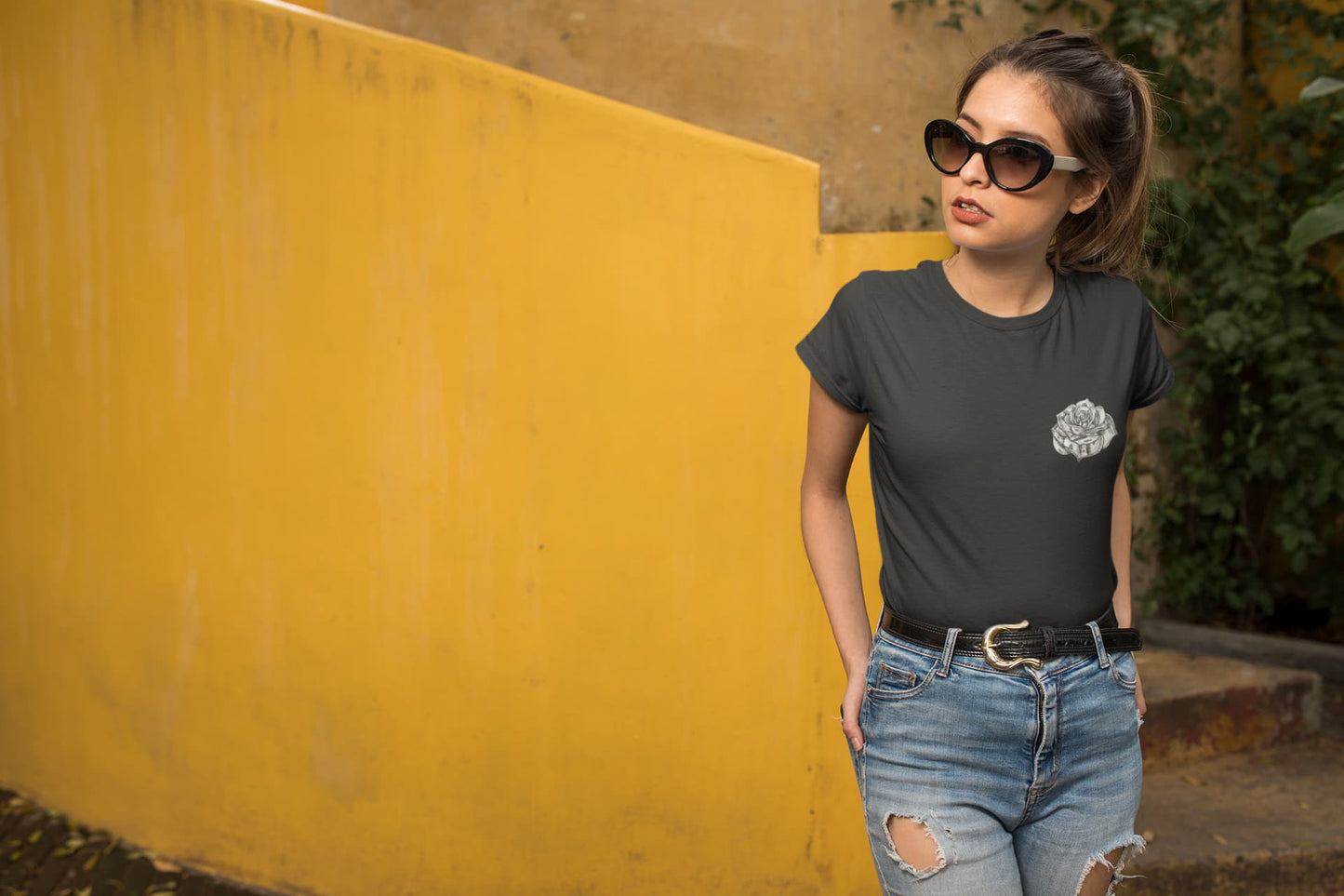 Women's Black Round Neck T-shirt