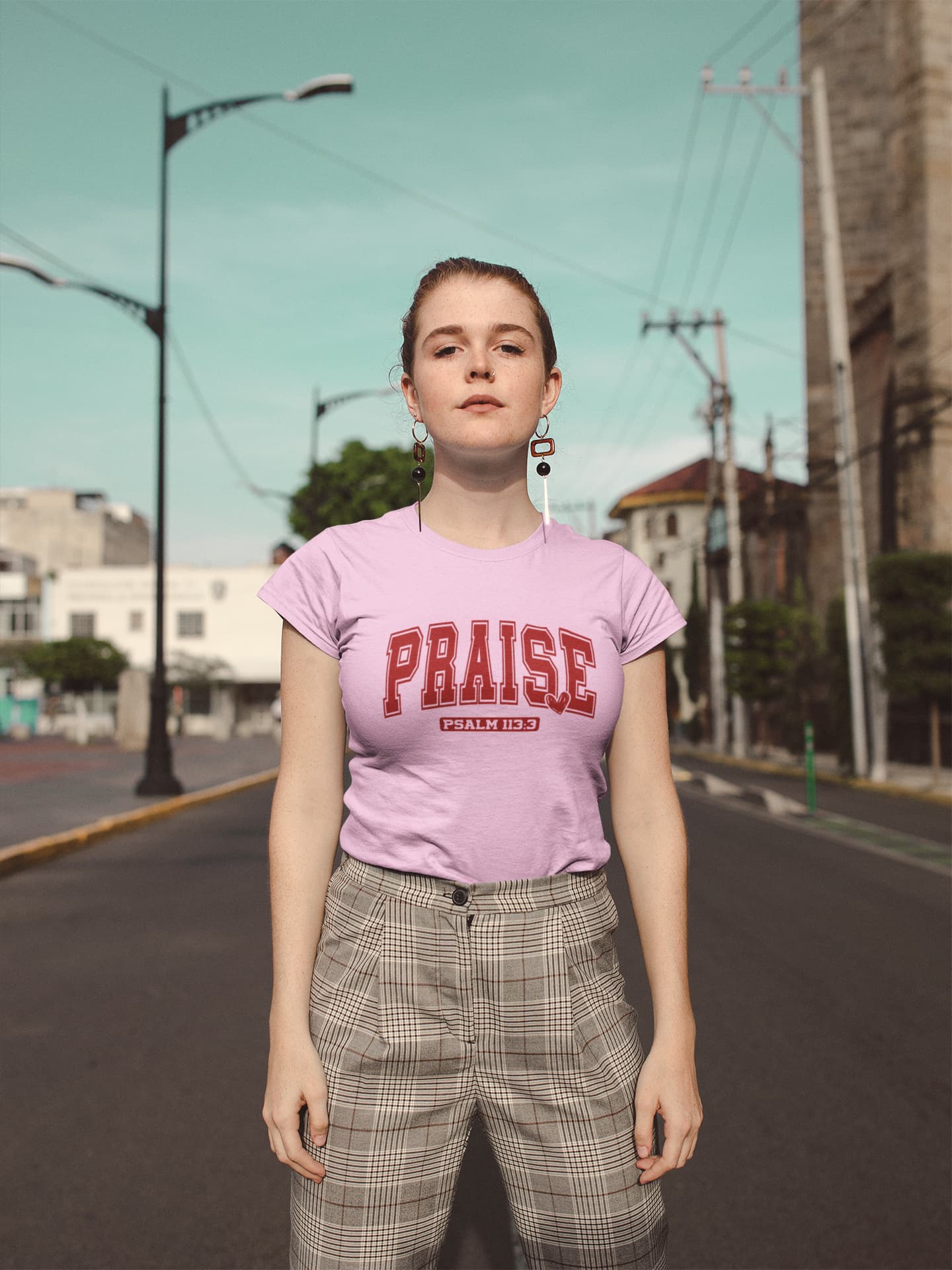 WOMENS LIGHT PINK ROUNDNECK T-SHIRT