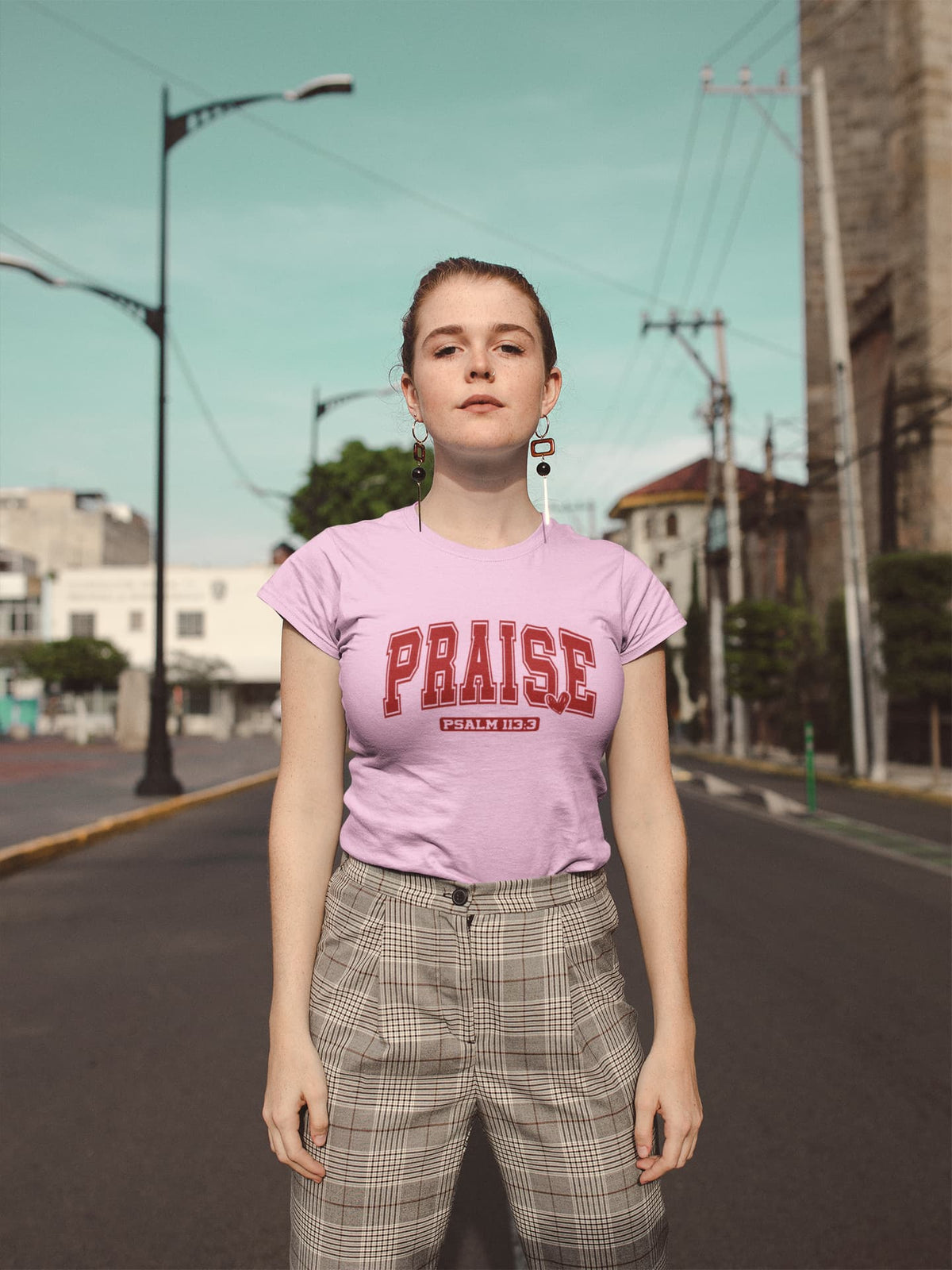 WOMENS LIGHT PINK ROUNDNECK T-SHIRT