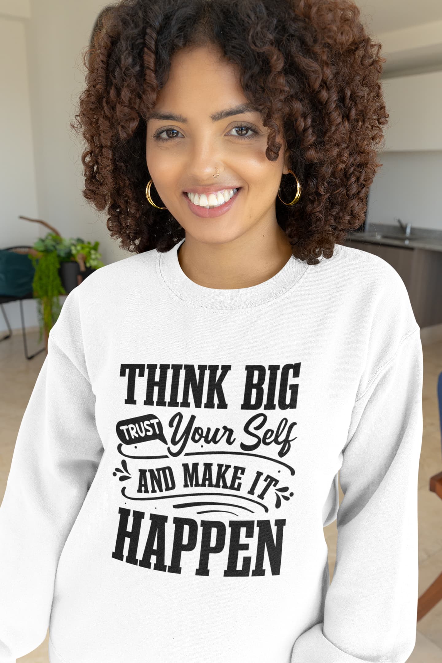 UNISEX WHITE SWEATSHIRT