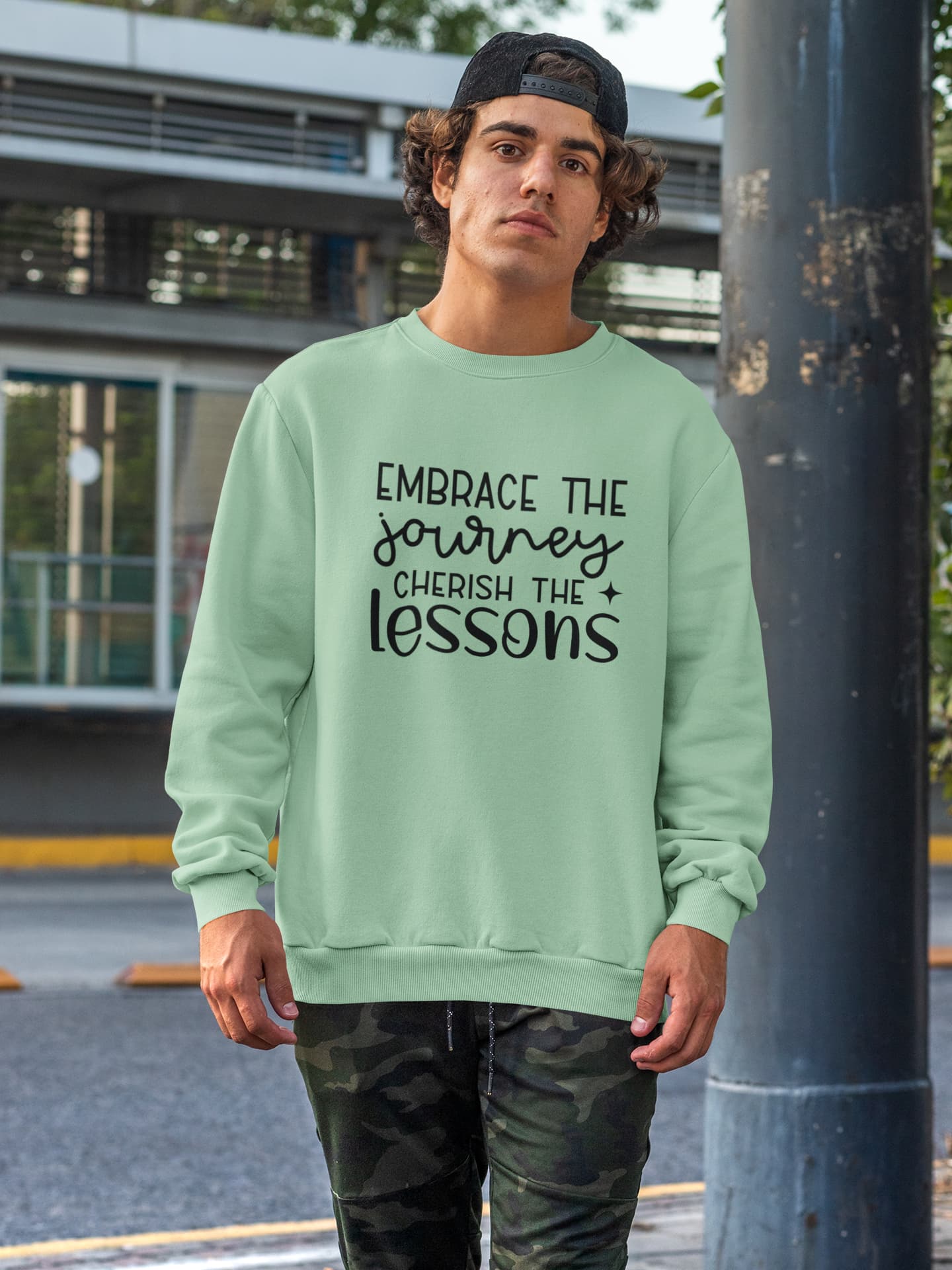 UNISEX MINT GREEN SWEATSHIRT