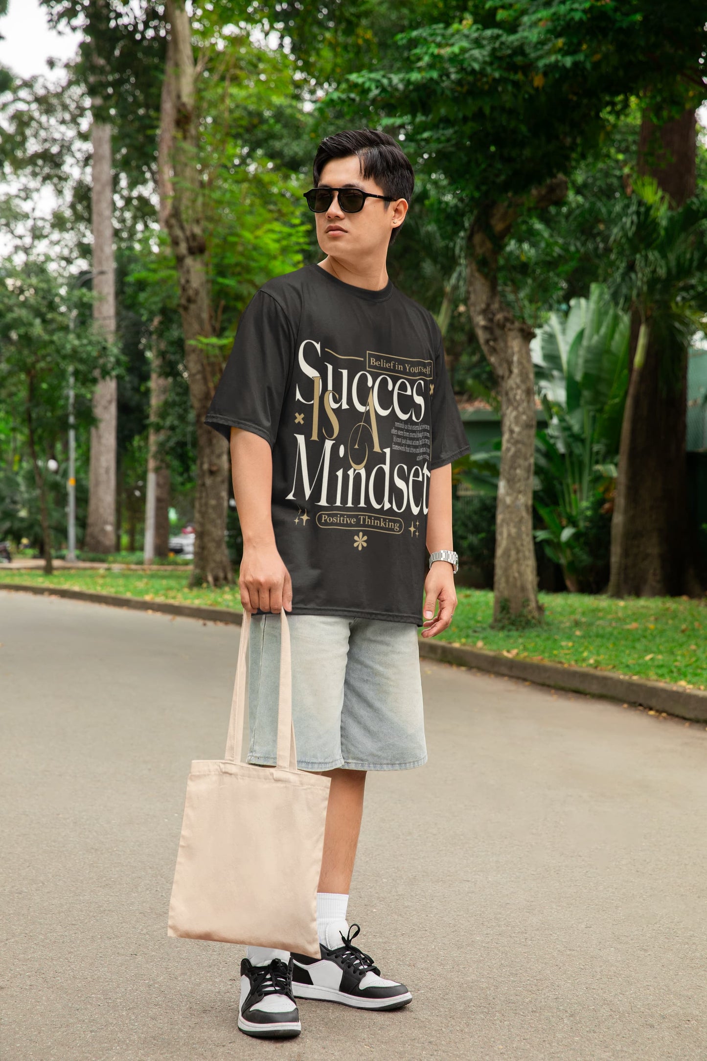 Men's Black Oversized Round Neck T-shirts
