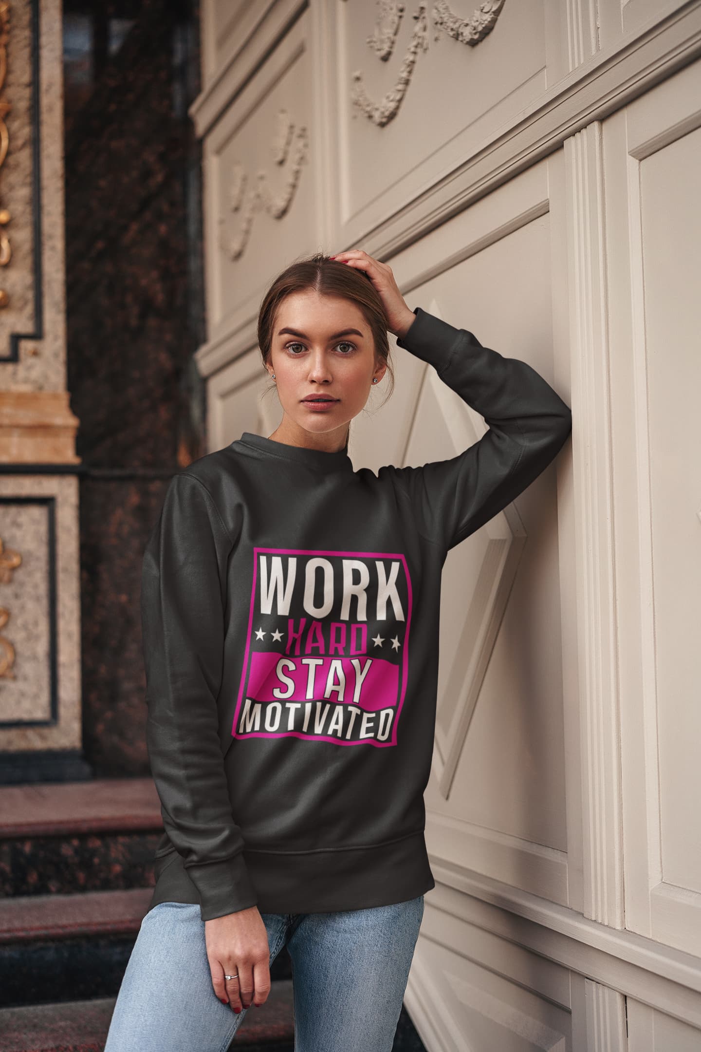 UNISEX BLACK SWEATSHIRT 