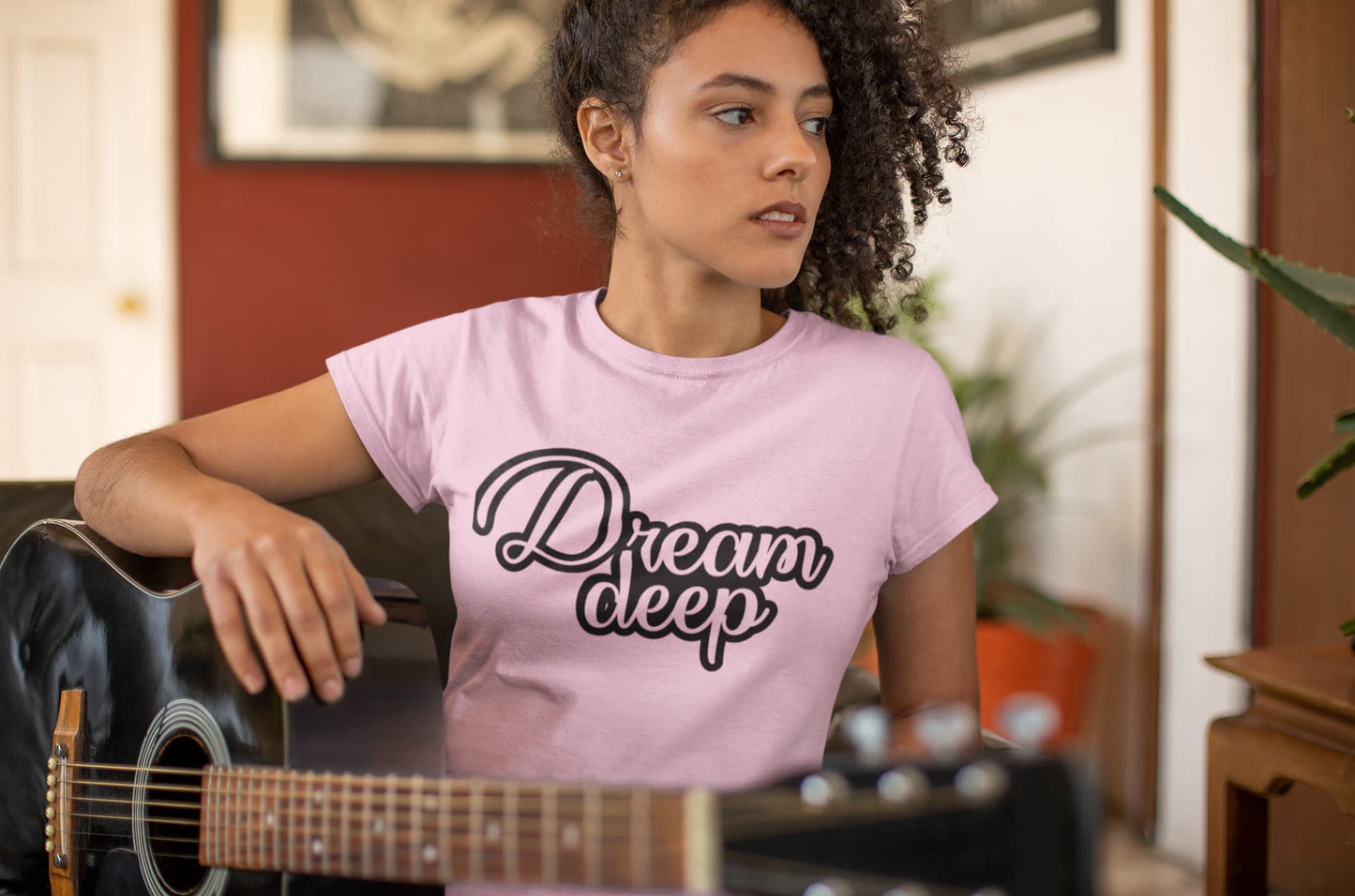 WOMENS LIGHT PINK ROUNDNECK T-SHIRT
