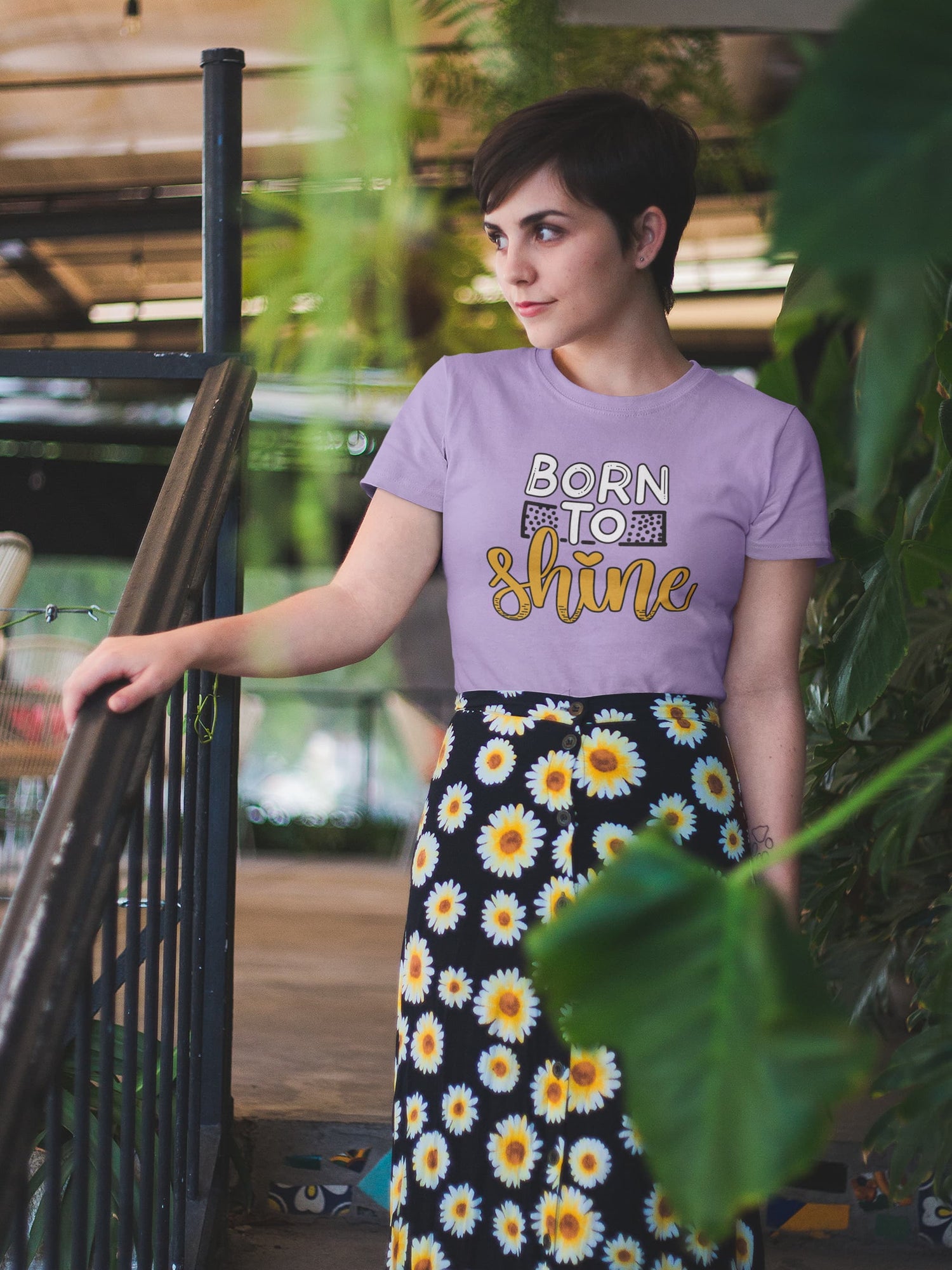 WOMENS IRIS LAVENDER ROUNDNECK T-SHIRT