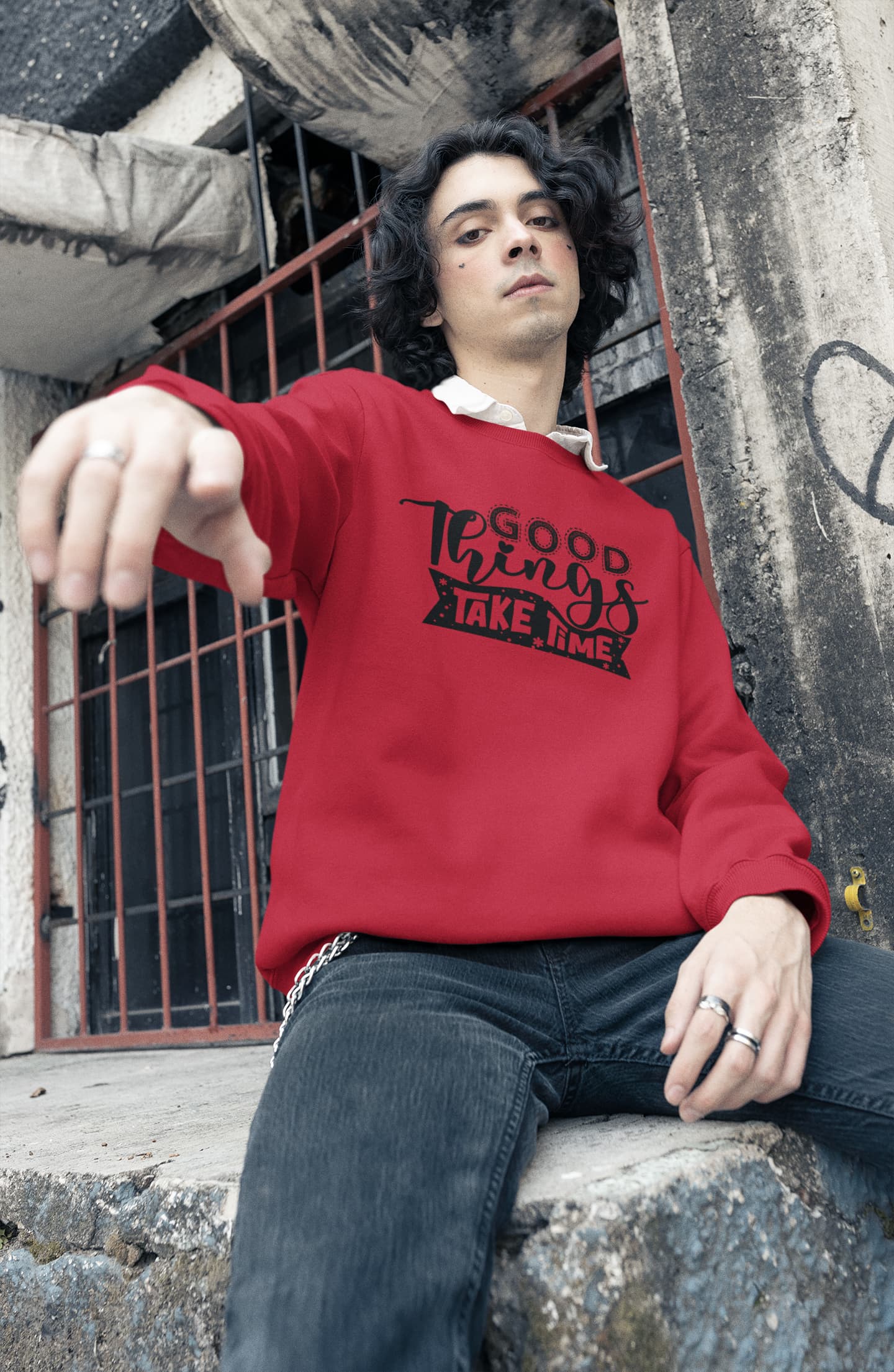 UNISEX RED SWEATSHIRT 