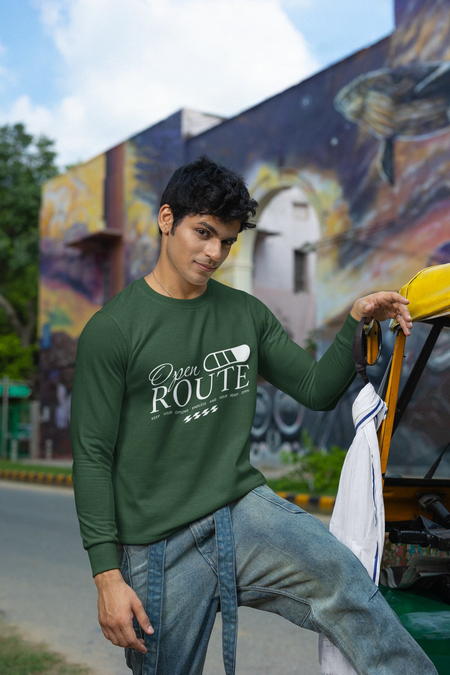 MENS OLIVE GREEN SWEATSHIRT