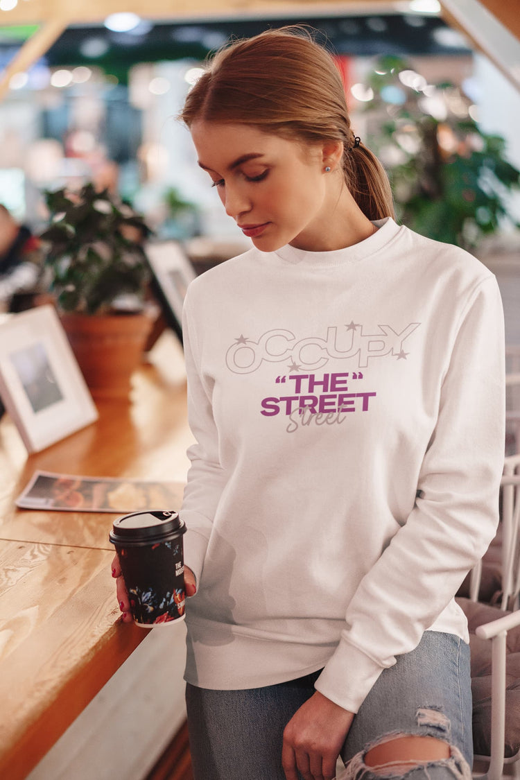 UNISEX WHITE SWEATSHIRT