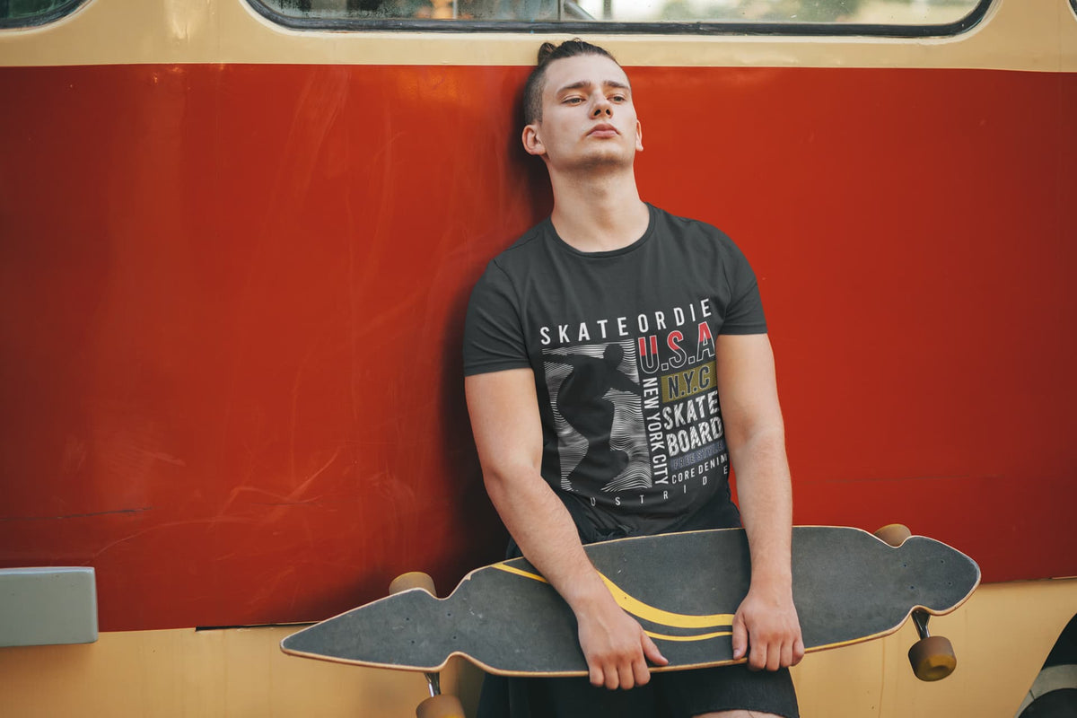 Men's Black Round Neck T-shirts