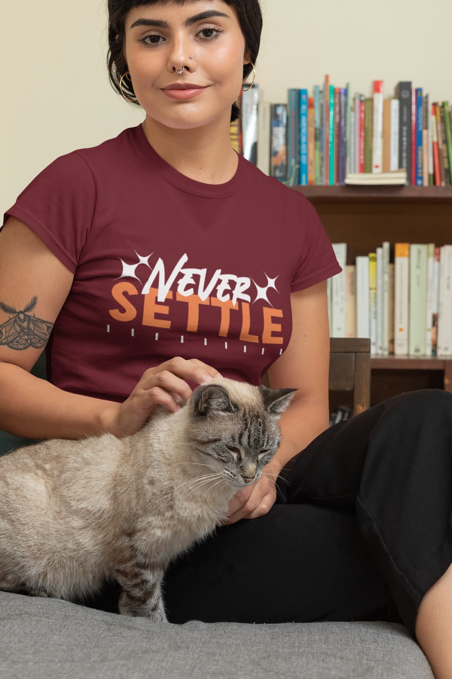 WOMENS MAROON ROUNDNECK T-SHIRT