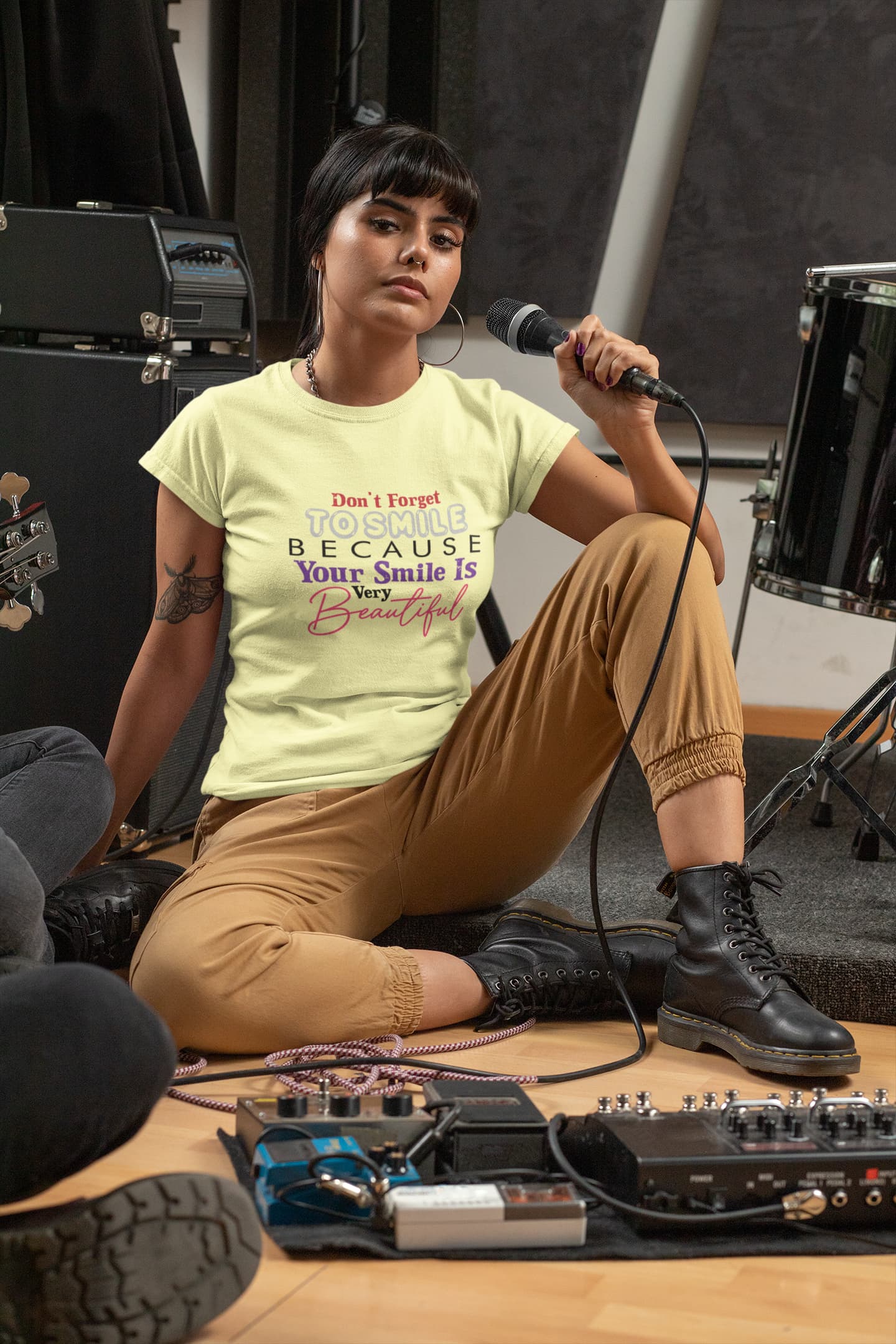 WOMENS BUTTER YELLOW ROUNDNECK T-SHIRT
