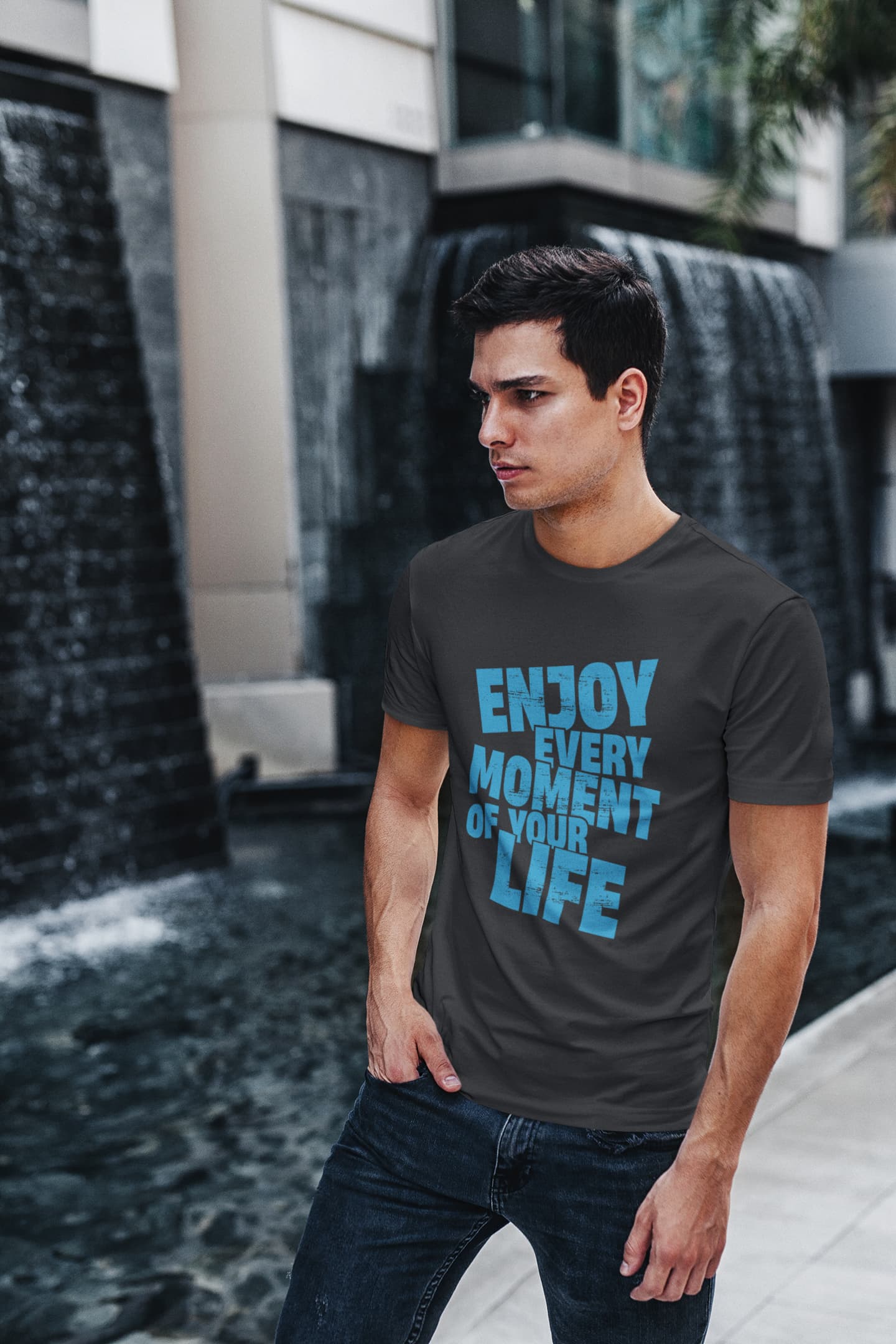 MENS BLACK ROUNDNECK T-SHIRT