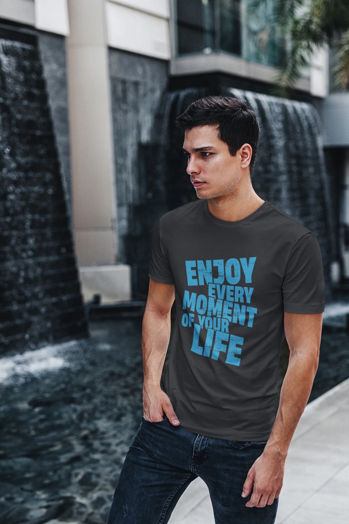 MENS BLACK ROUNDNECK T-SHIRT