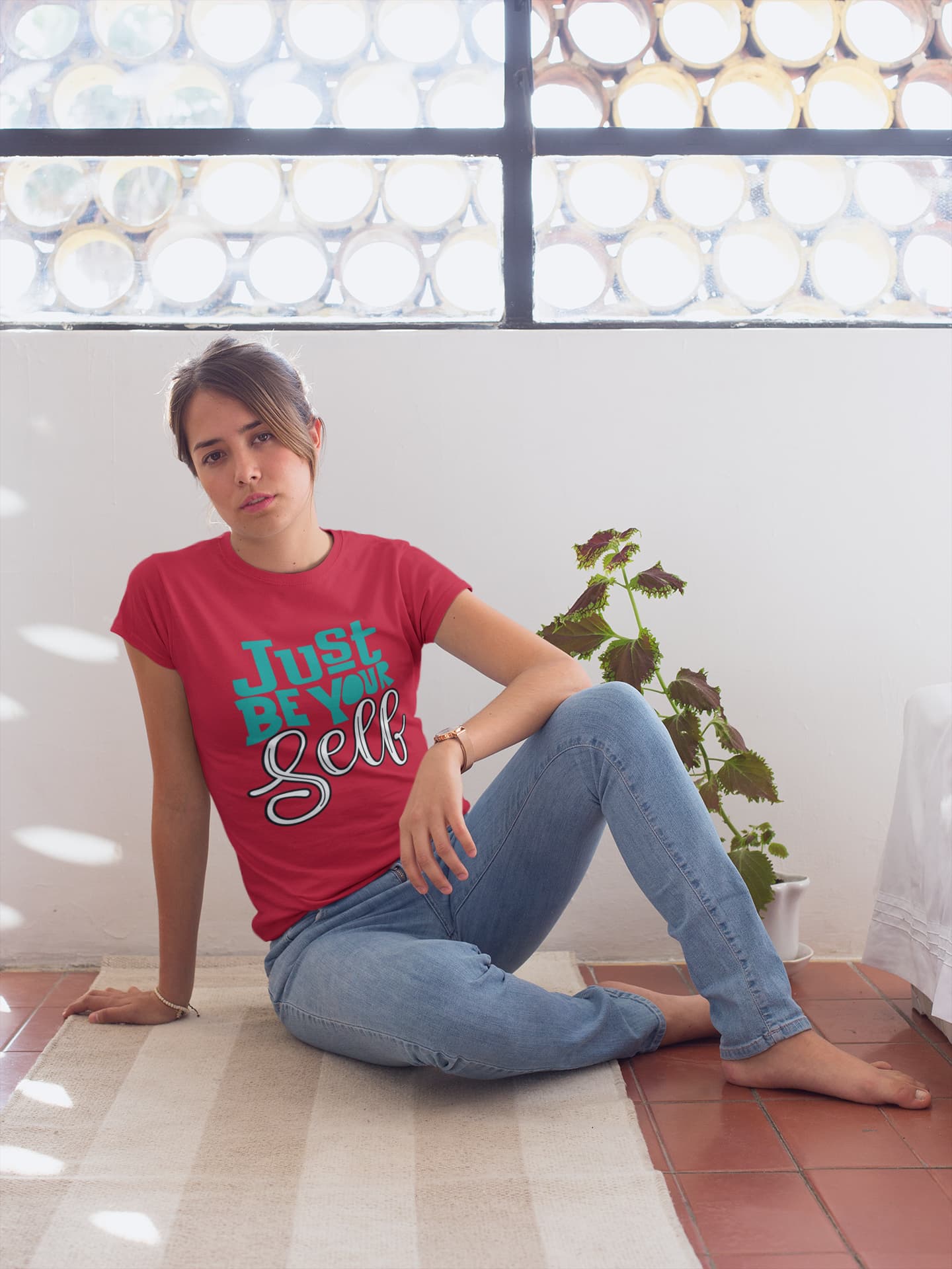 WOMENS RED ROUNDNECK T-SHIRT