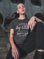 WOMENS BLACK ROUNDNECK T-SHIRT